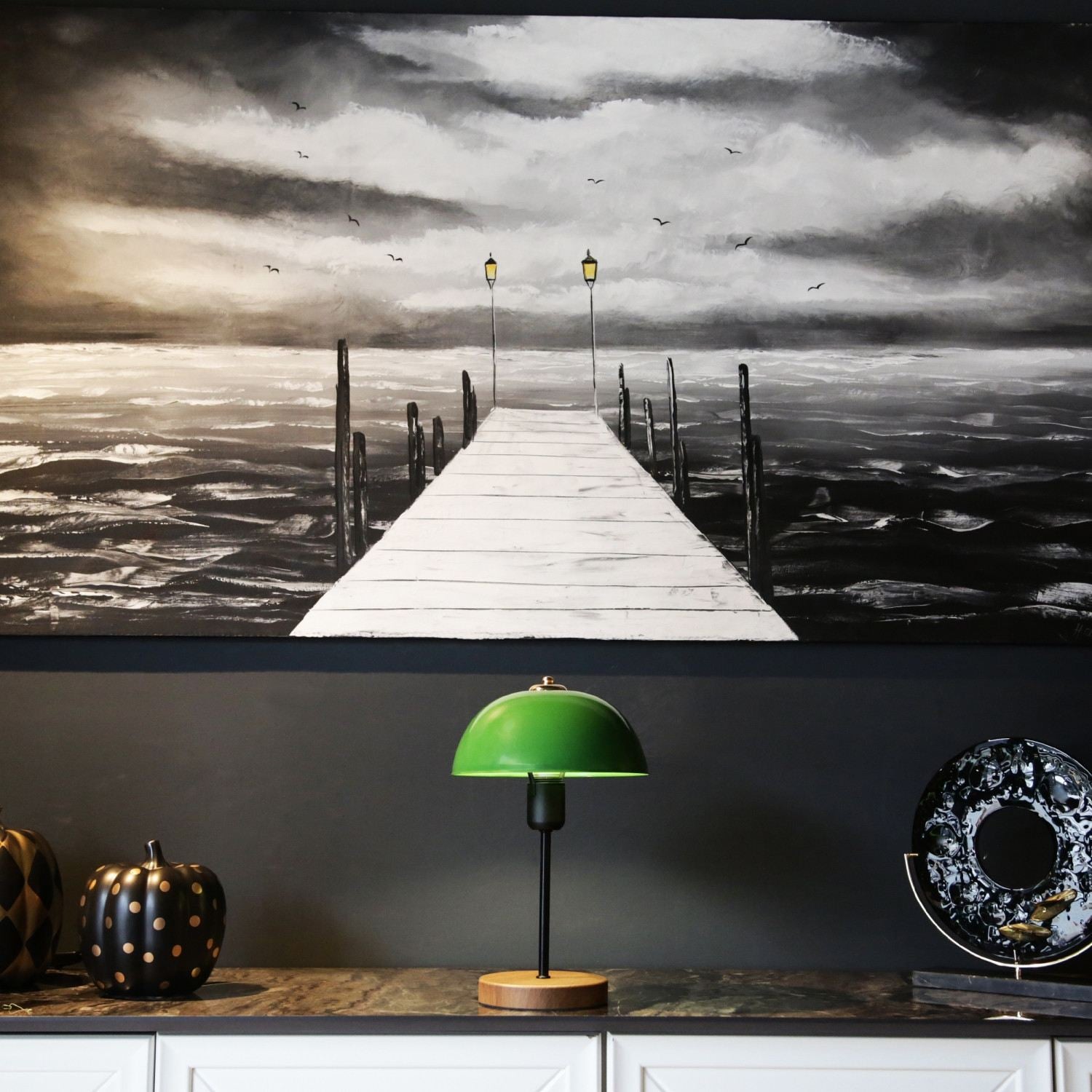 Candeeiro de Mesa – 23 x 12 cm – Verde – Metal e MDF