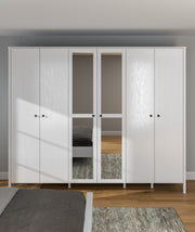 Guarda-roupa de madeira – 261cm x 215cm x 59cm – Branco