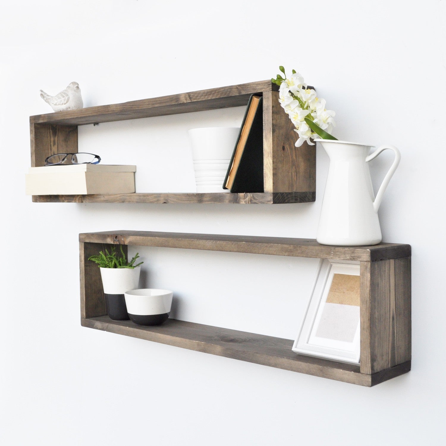 Prateleira de parede – 70cm x 20cm x 12cm – noz – madeira de abeto
