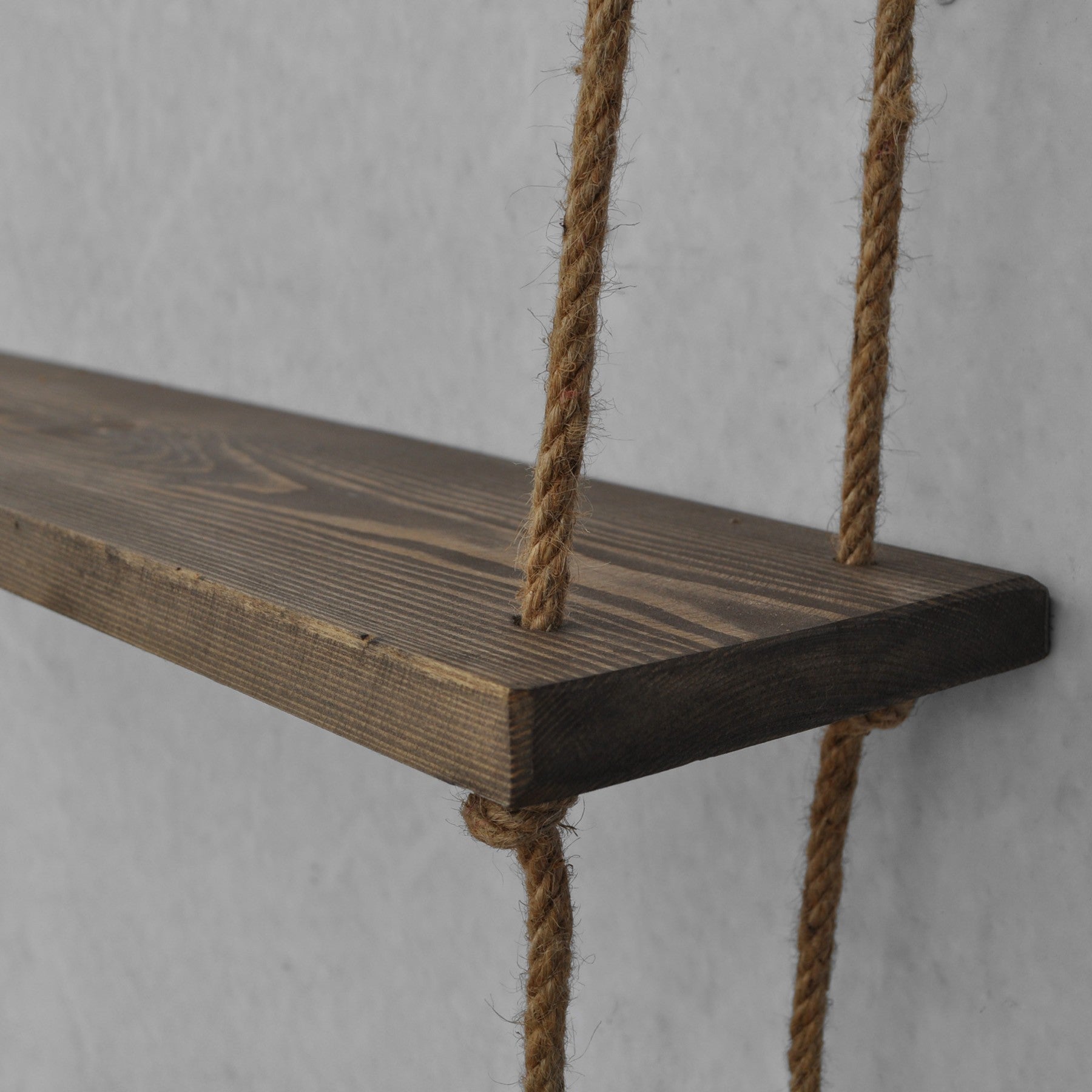 Prateleira de parede 60cm x 60cm x 14cm – Nogueira – Madeira
