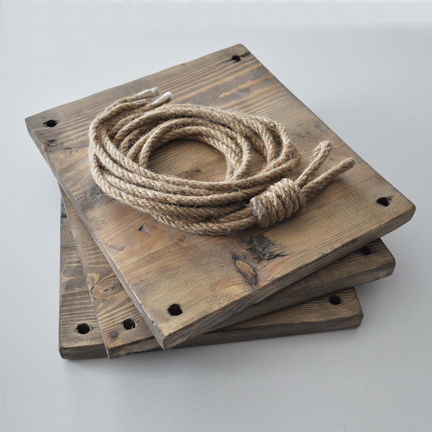 Prateleira de parede – 90 cm x 25 cm x 1.8 cm – Cor noz – Madeira de abeto