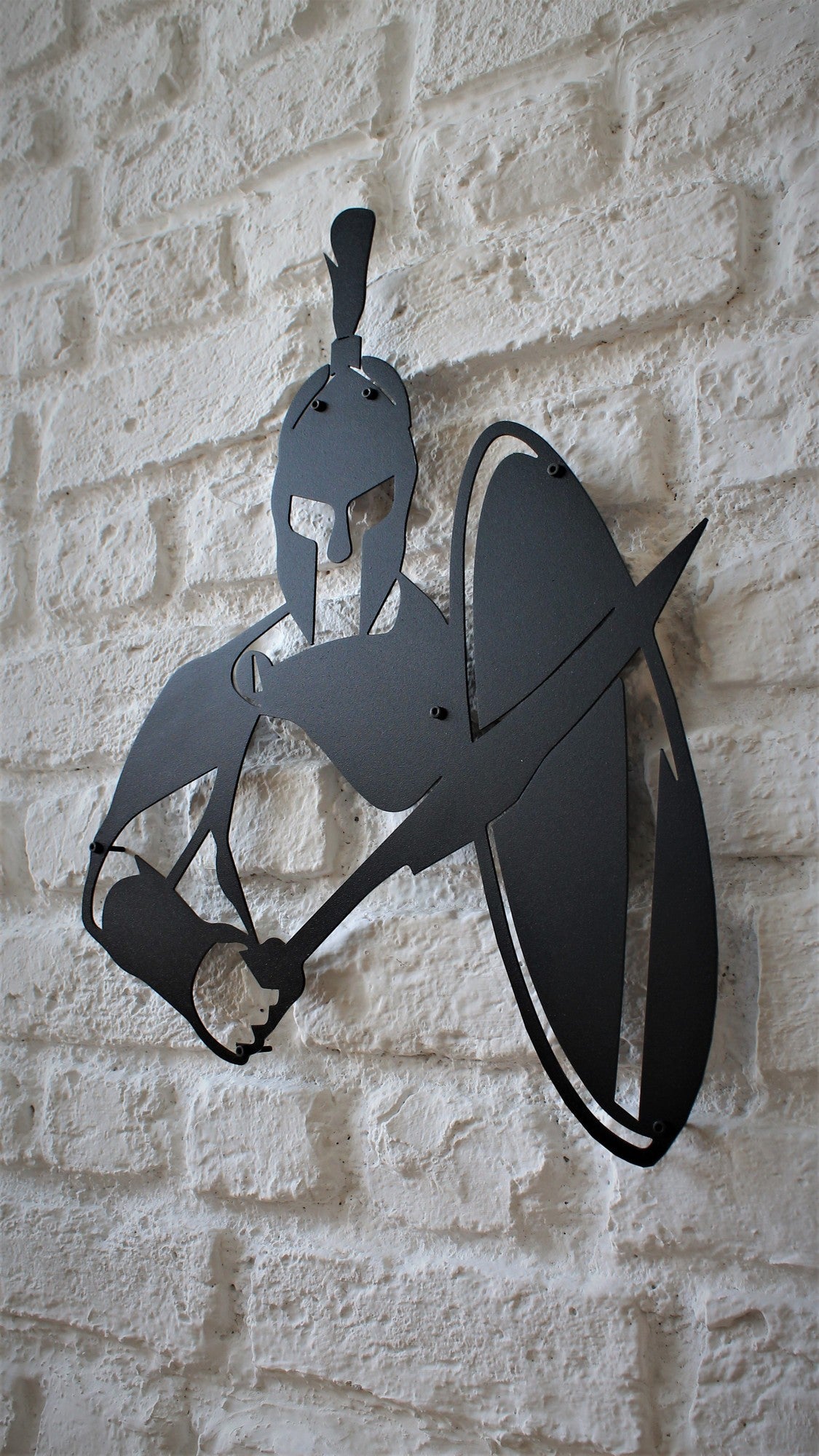 Acessório Decorativo de Parede Sparta - Metal Preto 38x49cm para Decoração Interior
