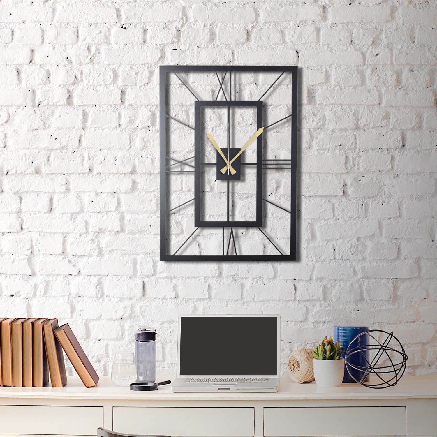 Relógio de parede decorativo – 70 x 49 cm – preto – metal