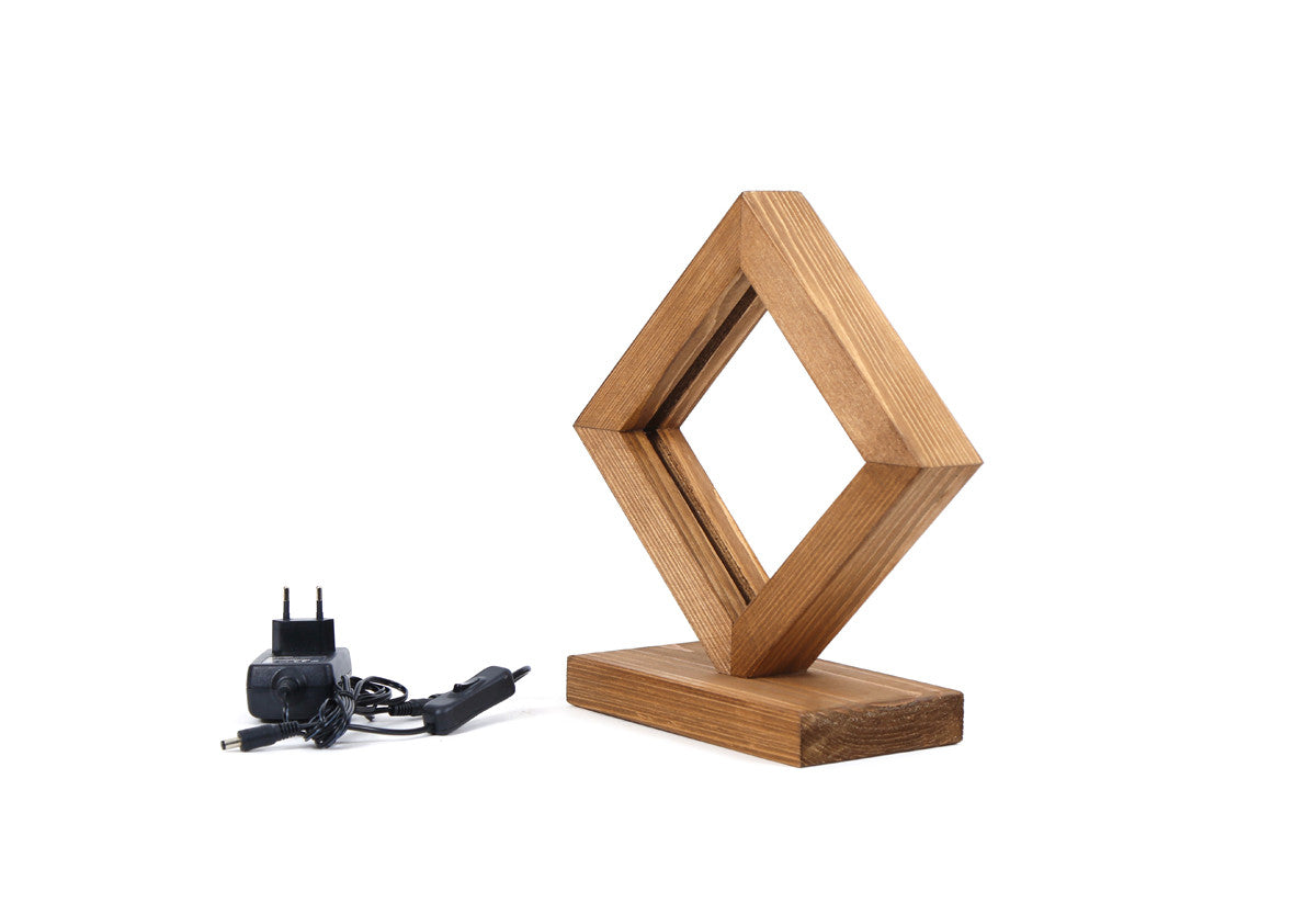 Candeeiro de Mesa LED Feita à Mão, Abeto Marrom, 27,5 x 29,5 x 12 cm | Secagem em Forno, Acabamento em Verniz, Design Rústico Moderno | Máx. 11 W, IP20, Adaptador 100-240 V