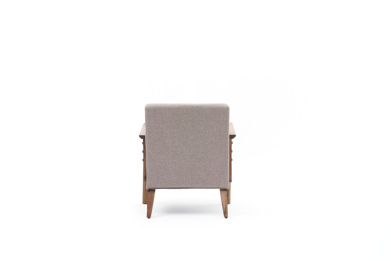 Poltrona – 69 x 80 x 83 cm – Cor Creme – Madeira de Faia