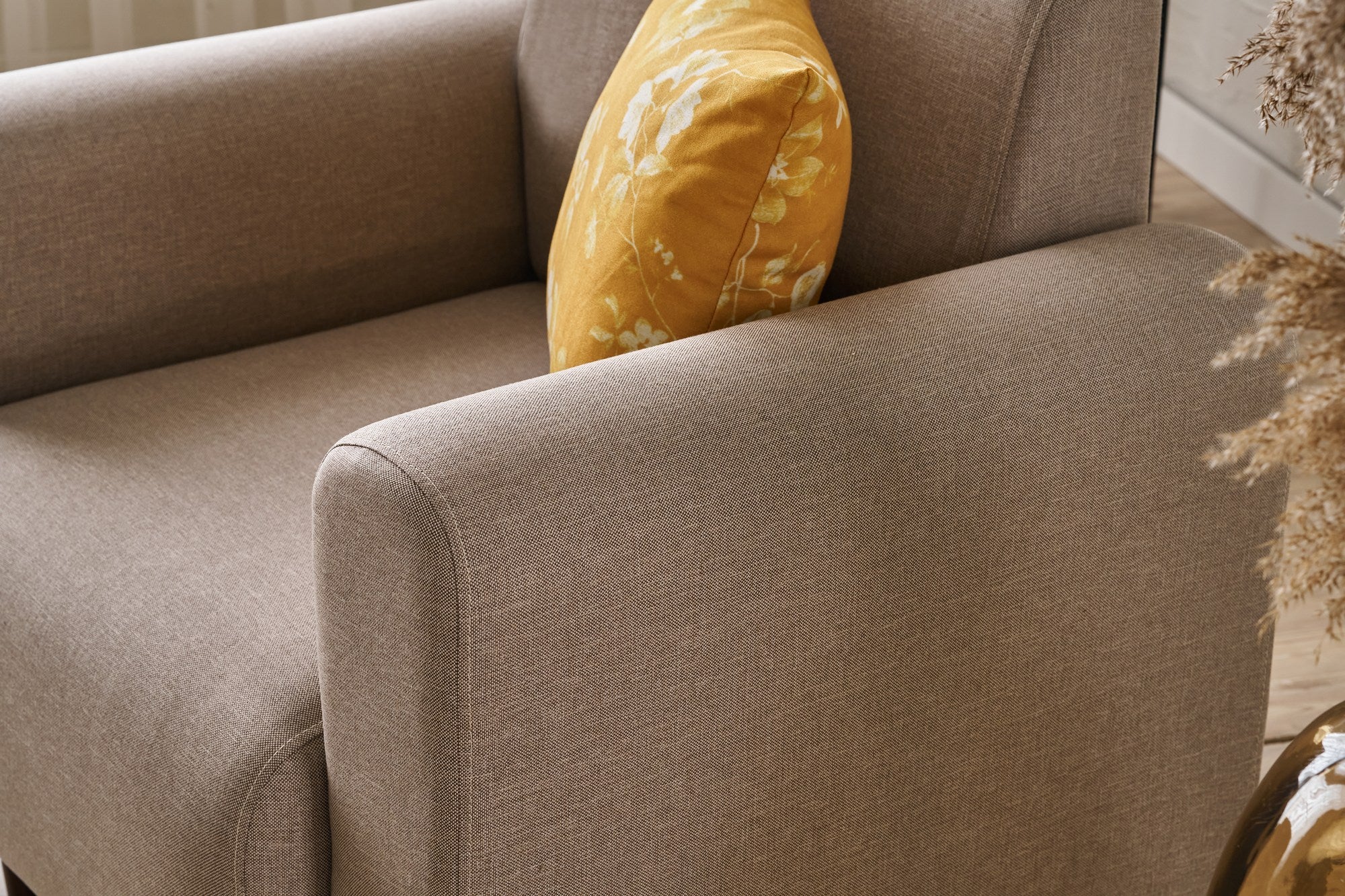 Poltrona elegante de 1 lugar, cor creme, 95 x 87 x 70 cm | Estrutura em formato de árvore, tecido 100% poliéster e linho | Espuma confortável de 28 DNS, perfeita para ambientes modernas