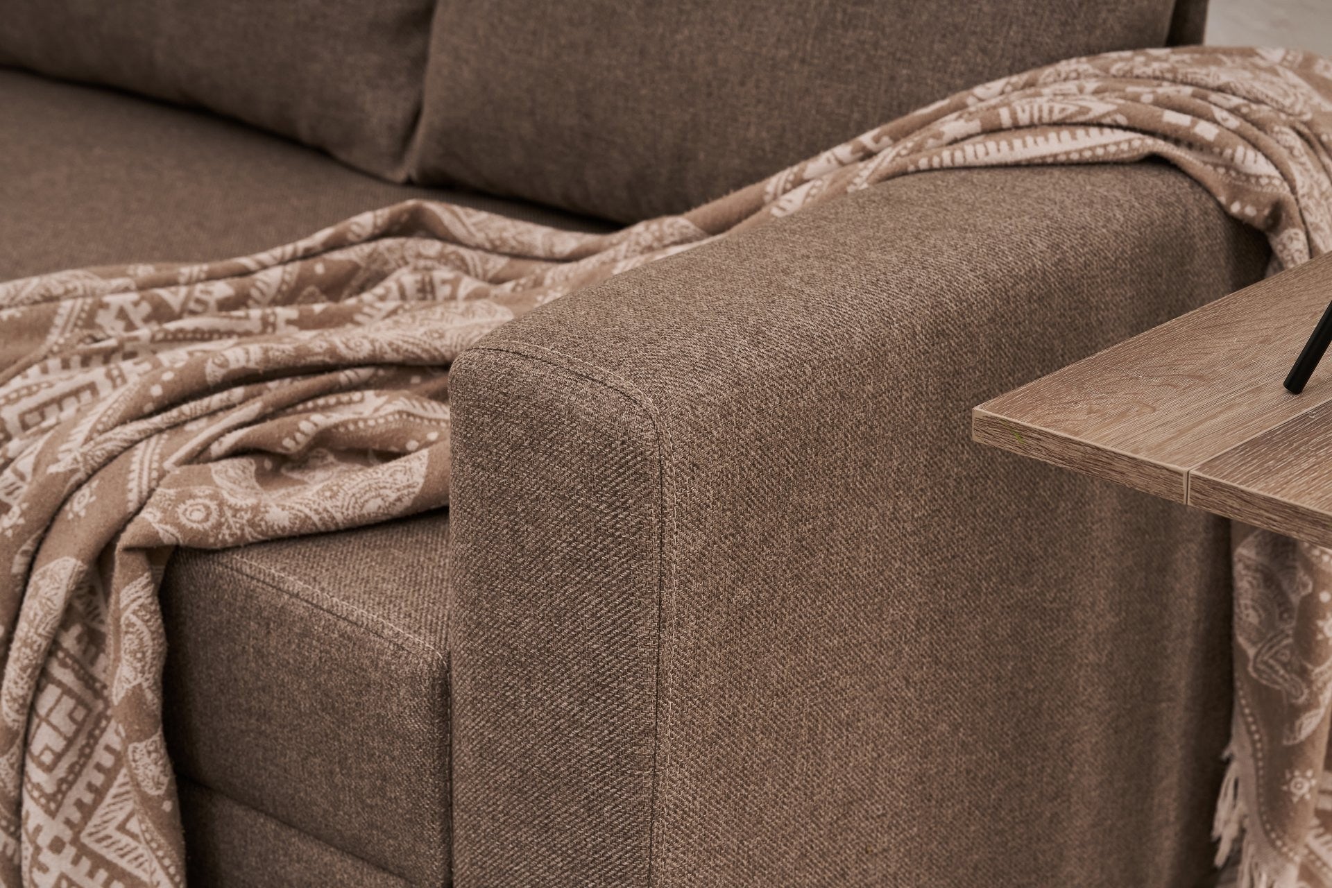 Sofá-Cama de 3 lugares – 220 cm x 80 cm – Marrom – Madeira e tecido 100% poliéster