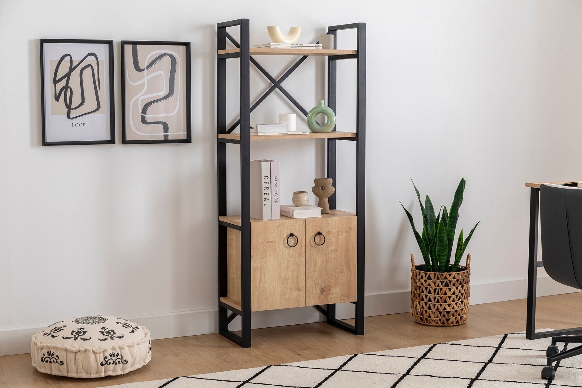 Estante de livros – 64 cm x 160 cm x 32 cm – Safira e preto – Metal e painel de partículas