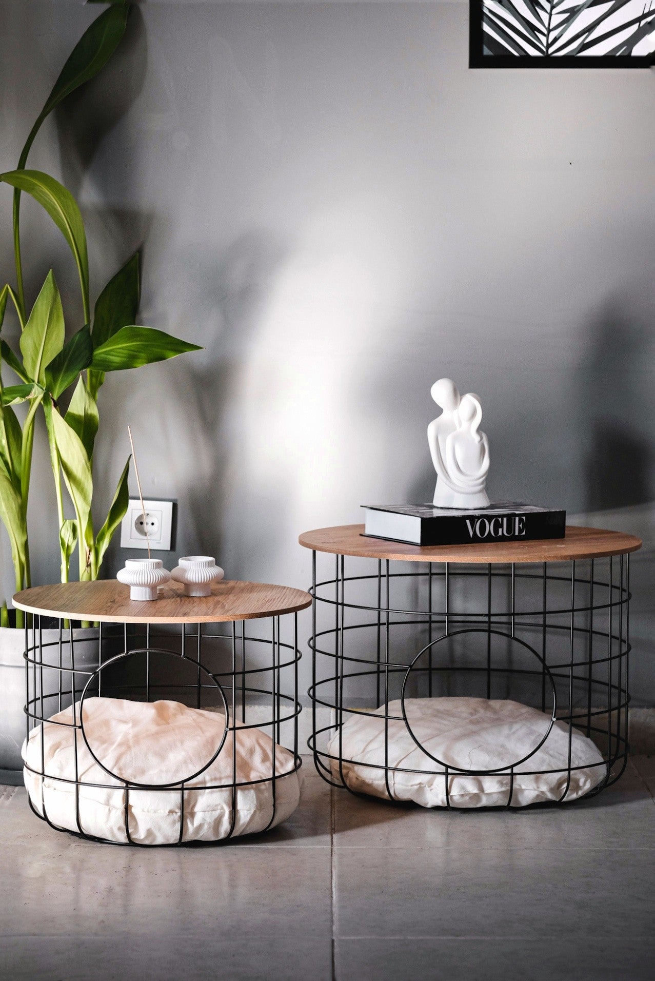 Mesa de Centro – 54cm x 54cm x 41cm – Preto – Madeira Aglomerada