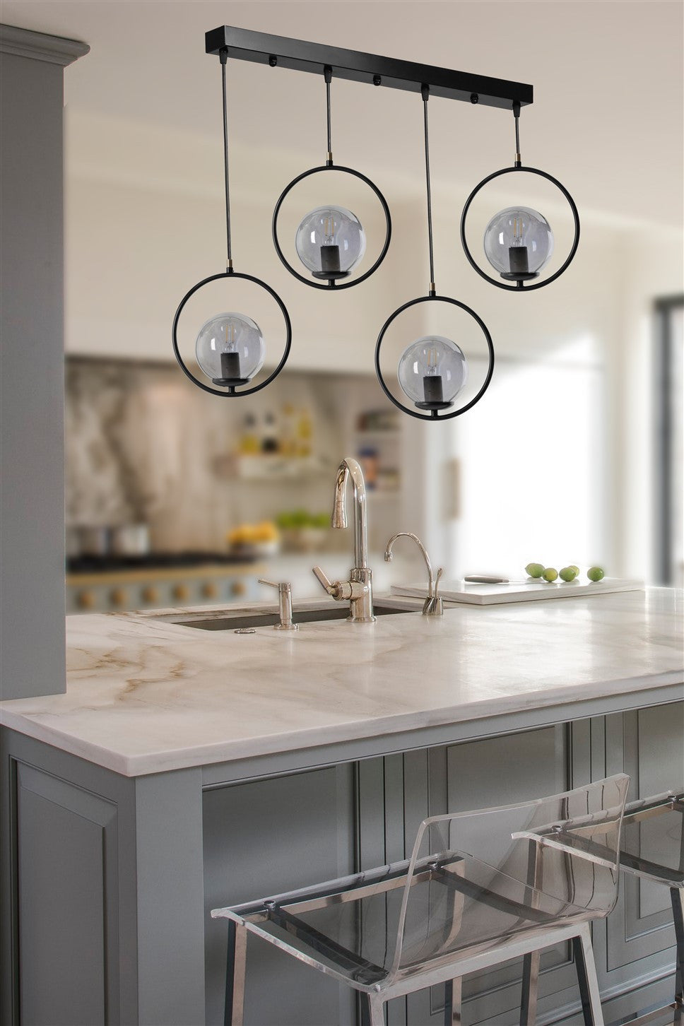 Candeeiro de Teto – 65 cm x 30 cm x 70 cm – Preto – Metal