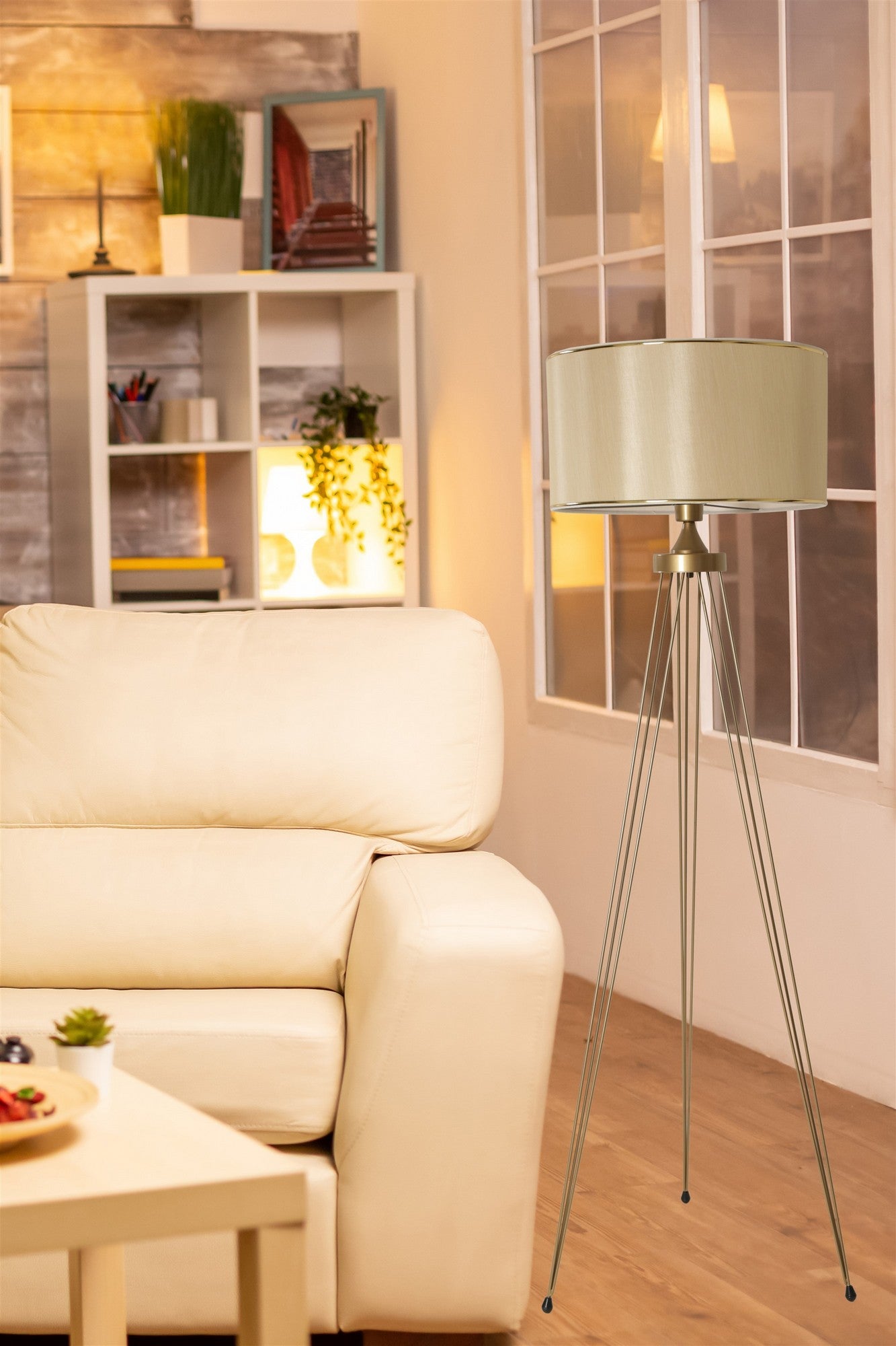 Candeeiro de Pé – 155 cm – Cobre – Metal