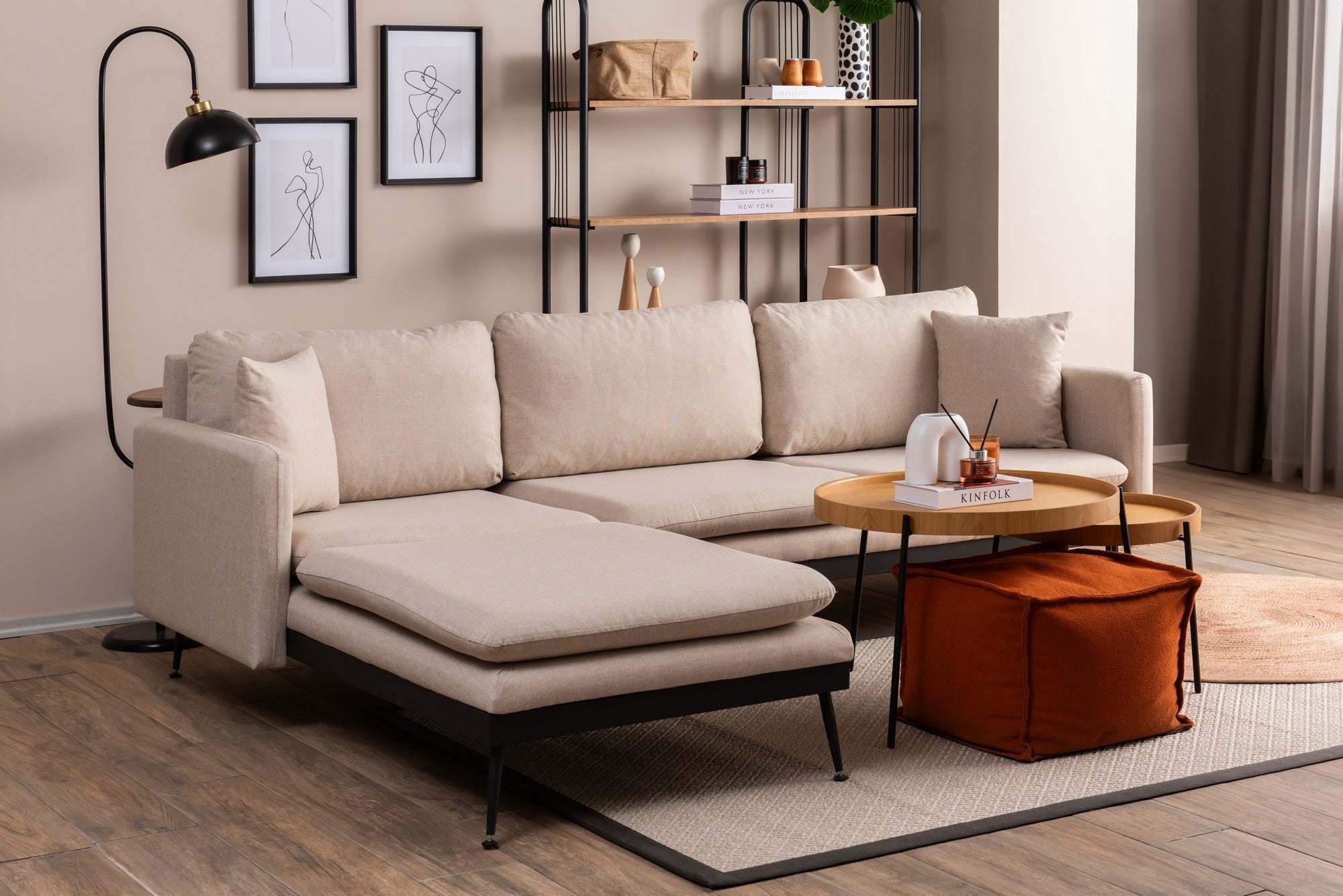 Sofá de Canto – 245 cm – creme – metal e linho