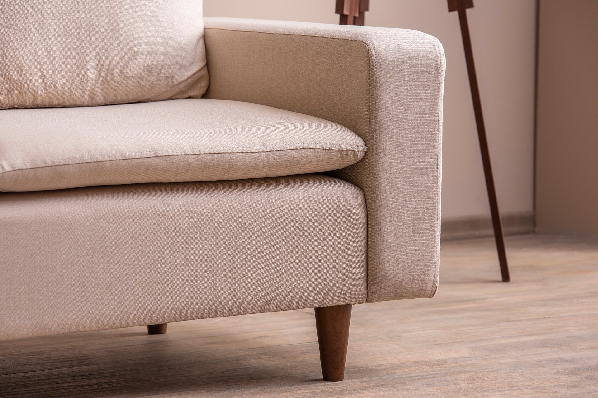 Sofá elegante de 2 lugares, cor creme, 180 cm de largura | Estrutura 100% metálica, tecido 100% poliéster | Almofadas de espuma de alto DNS e fibra de silicone | Perfeito para salas de estar modernas