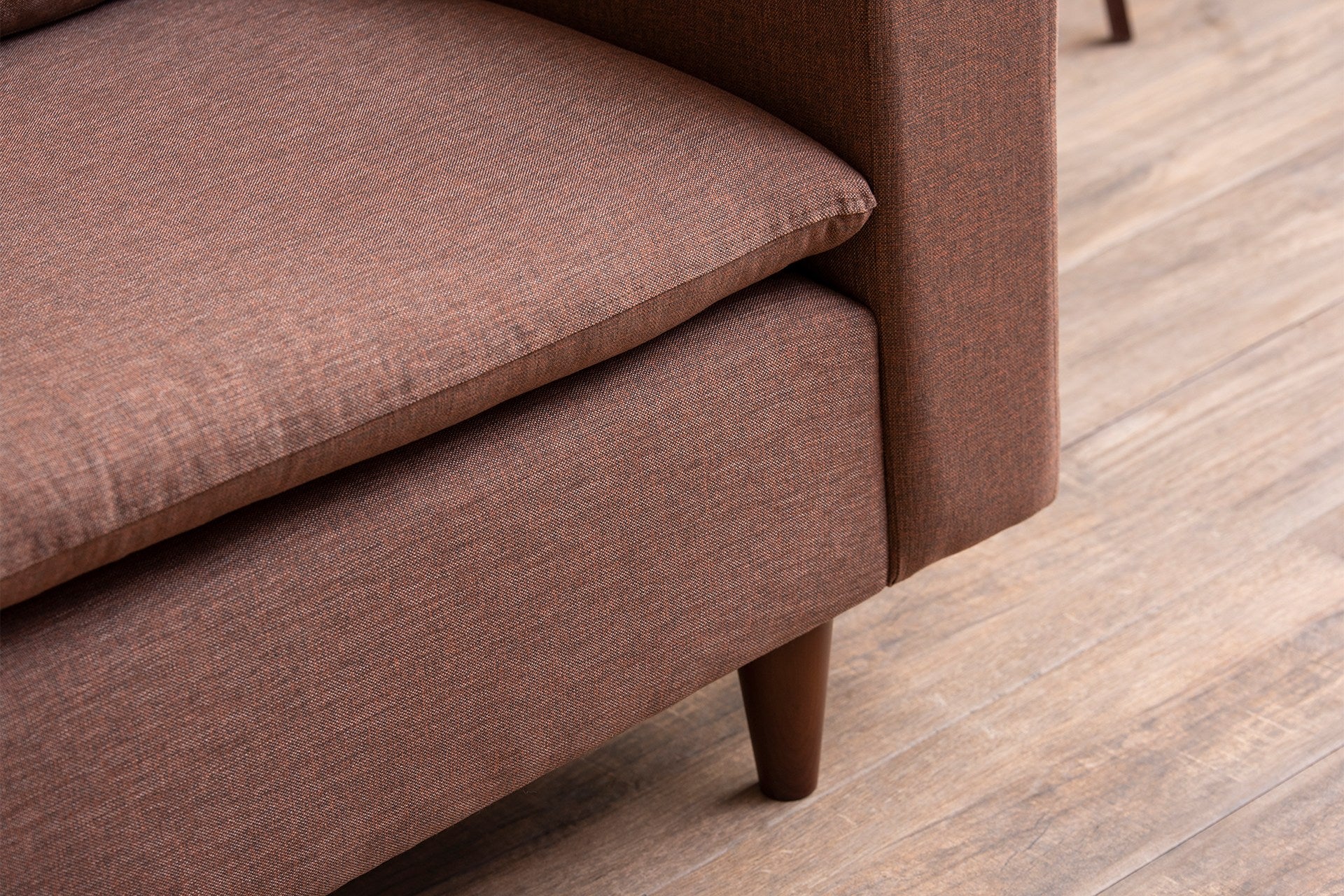 Sofá elegante de 2 lugares, marrom claro, 180 cm de largura | Estrutura 100% metálica, tecido 100% poliéster, espuma de alto DNS e almofadas de fibra de silicone | Perfeito para salas de estar modernas