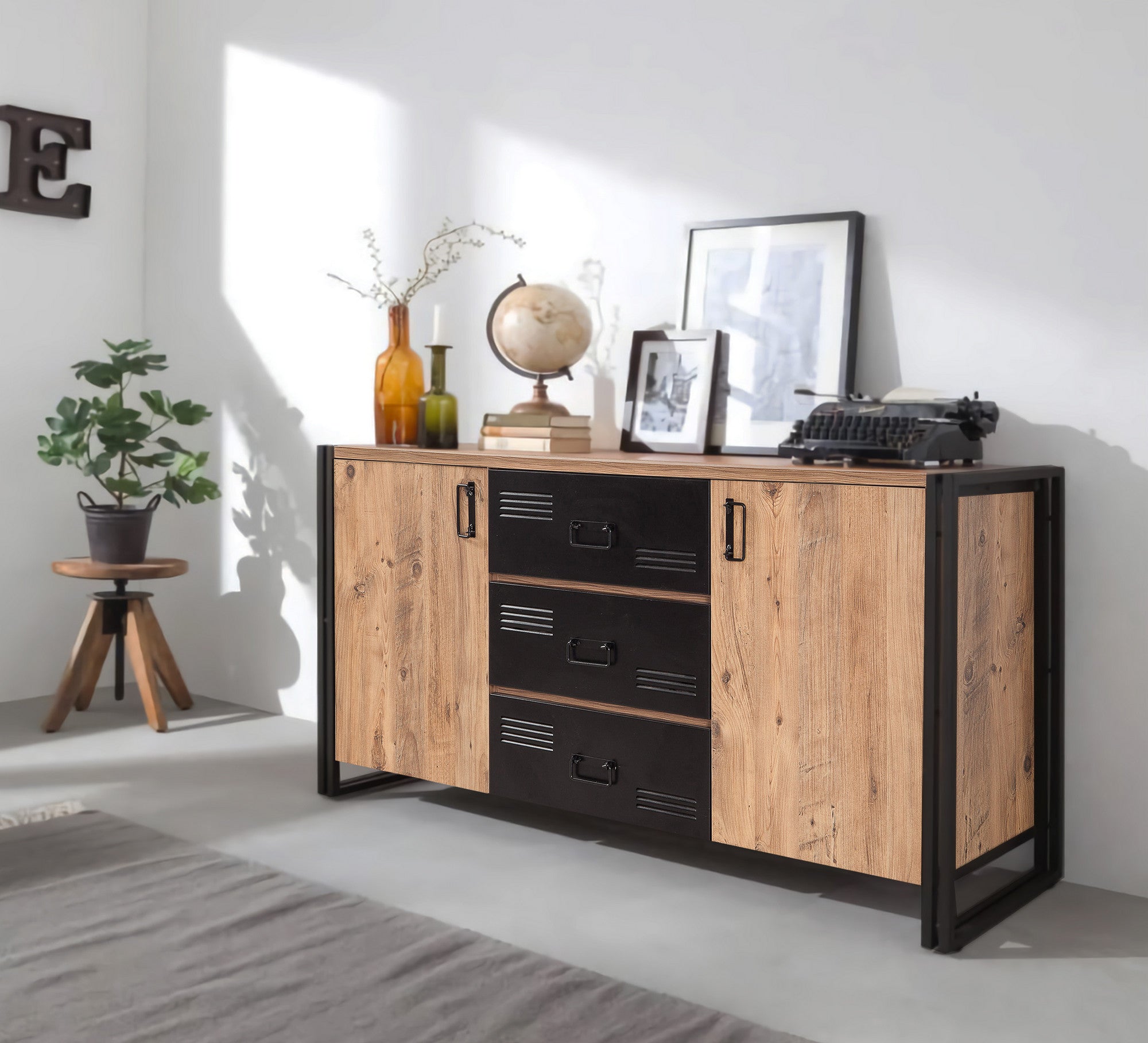 Aparador Industrial – 160 x 80 x 45 cm – Pinho Atlântico e Preto – Melamina e Metal