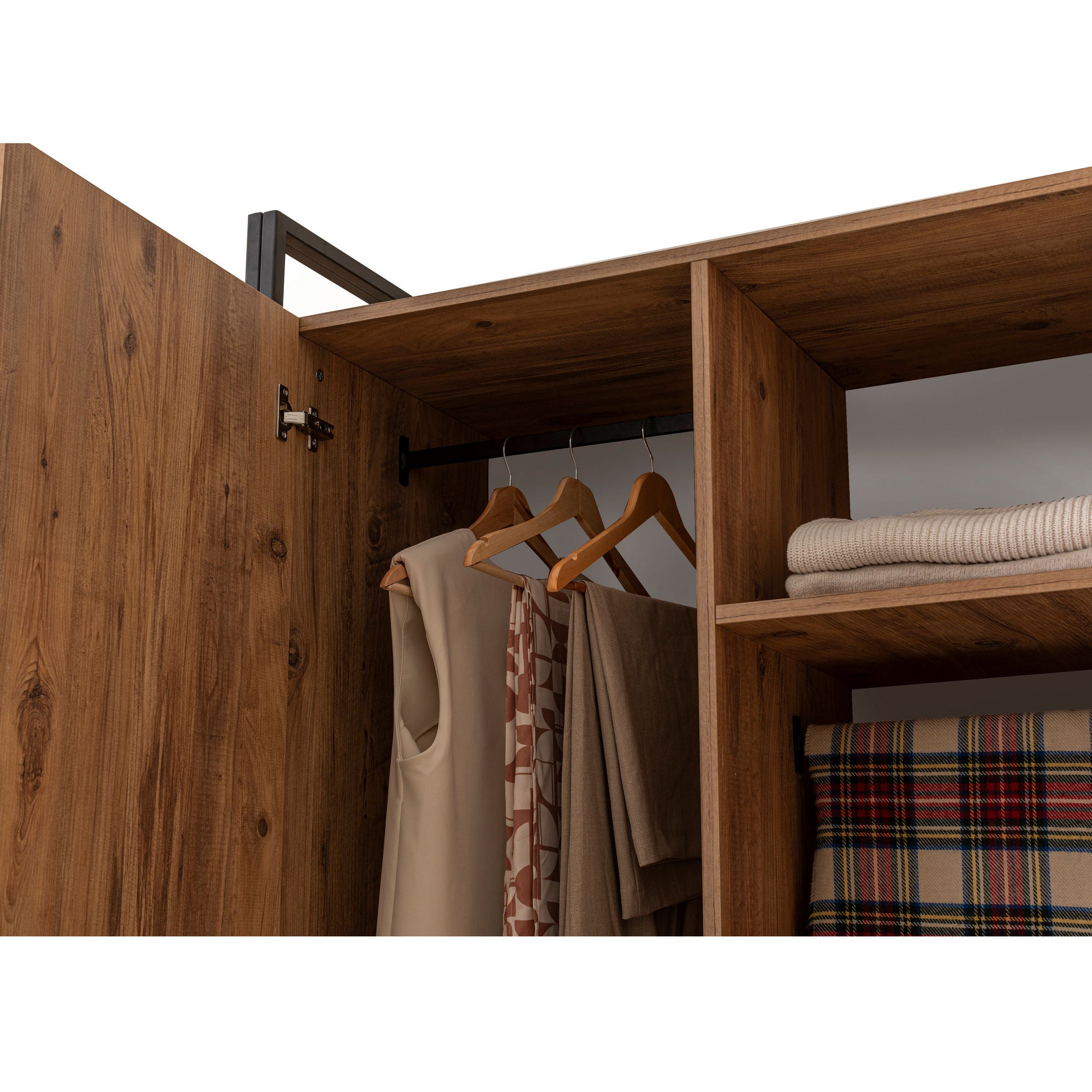 Guarda-roupa moderno – 104 cm L x 225 cm A x 52 cm P – Pinho Atlântico – Melamina