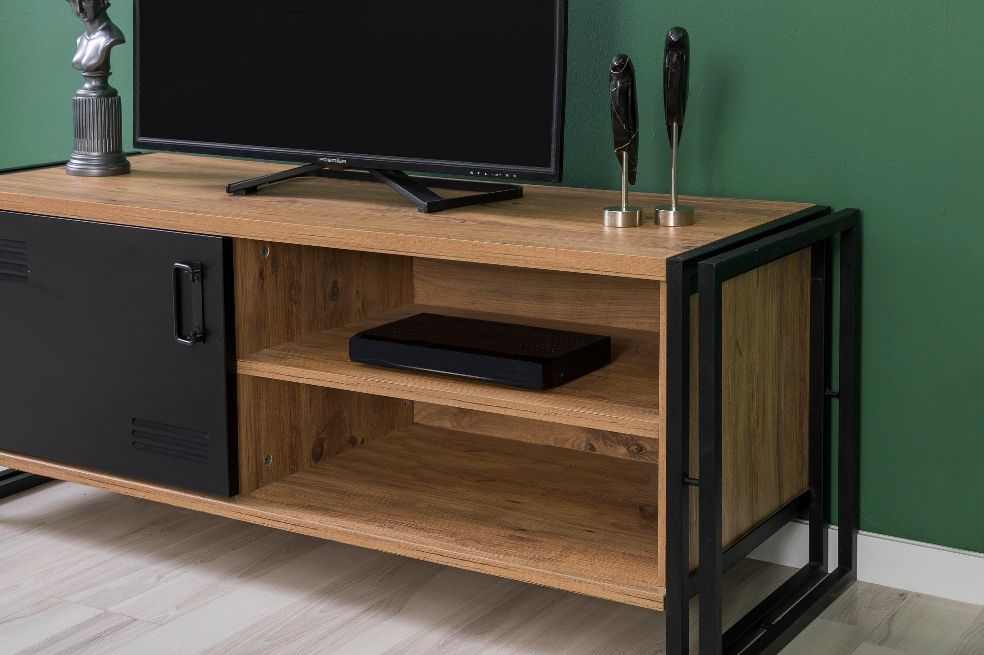 Conjunto de móveis elegantes para sala de estar, pinho atlântico e preto, aglomerado 100% revestido em melamina, pés de metal | Móvel de TV 130x50x45 cm, Mesa de centro 70x40x70 cm | Design moderno e durável