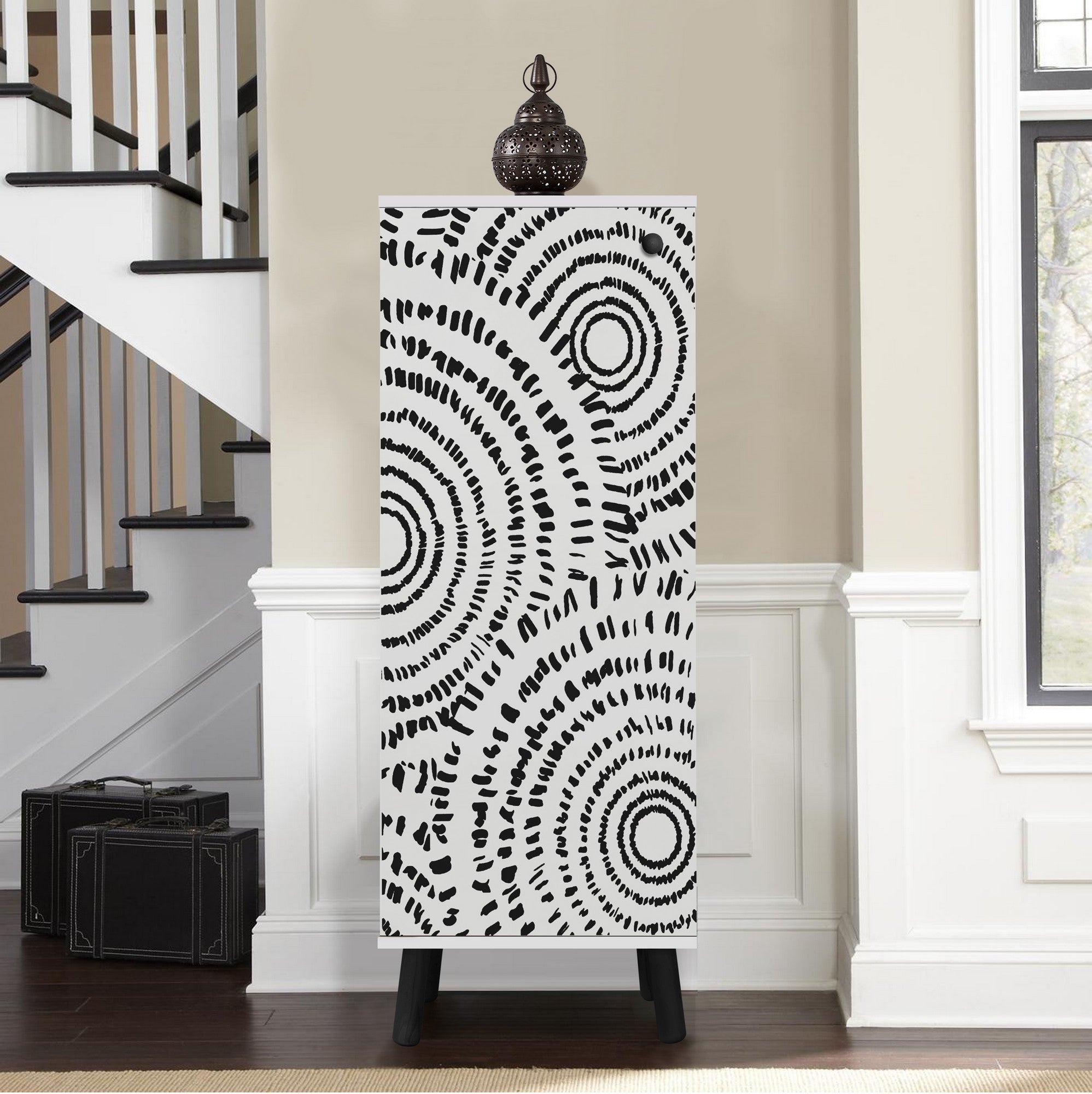 Sapateira – 50 x 135 x 38 cm – branco e preto – aglomerado