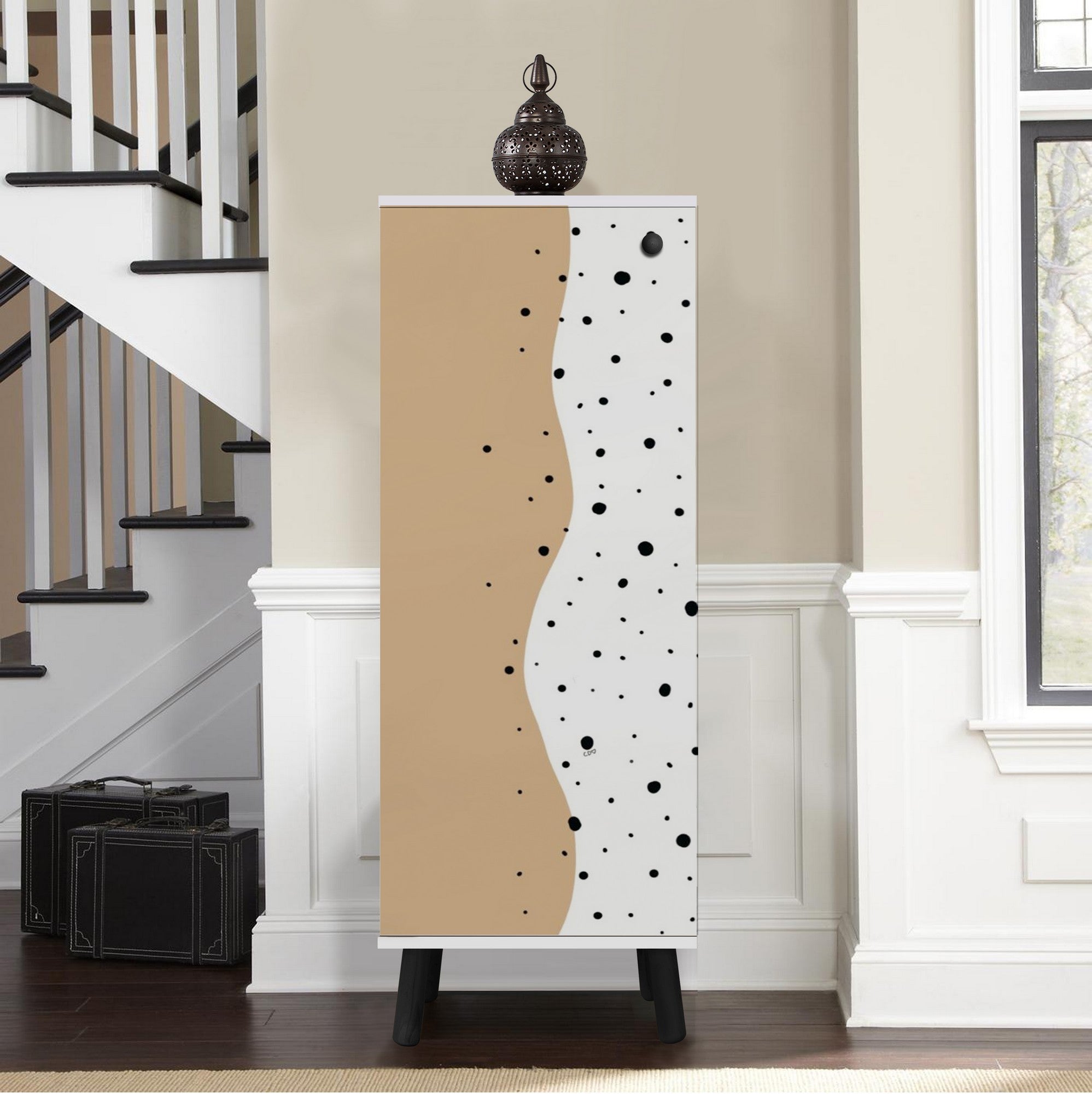 Sapateira – 50 x 135 x 38 cm – Branco e Preto – Aglomerado revestido a melamina