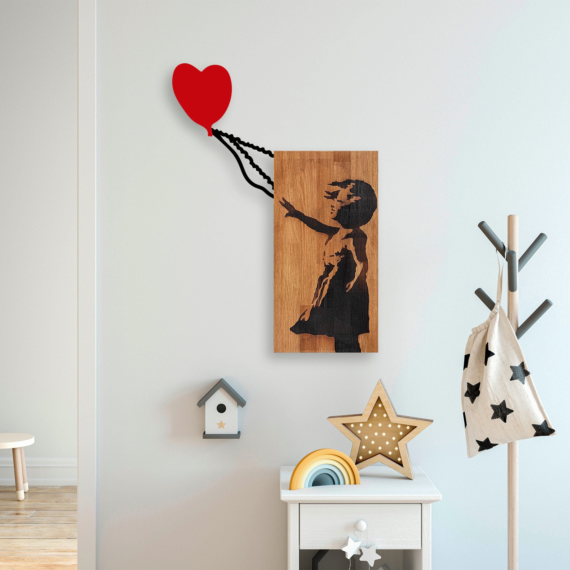 Acessório decorativo de parede – 83 x 60 cm – Nogueira e preto – 100% madeira e metal