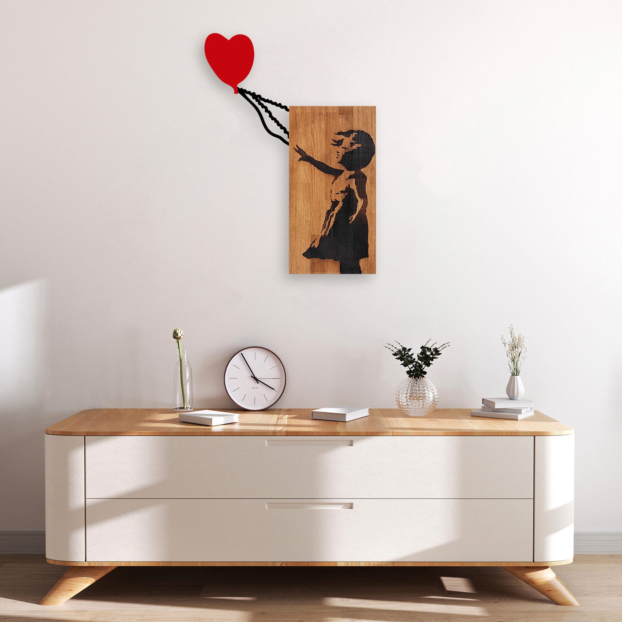 Acessório decorativo de parede – 83 x 60 cm – Nogueira e preto – 100% madeira e metal