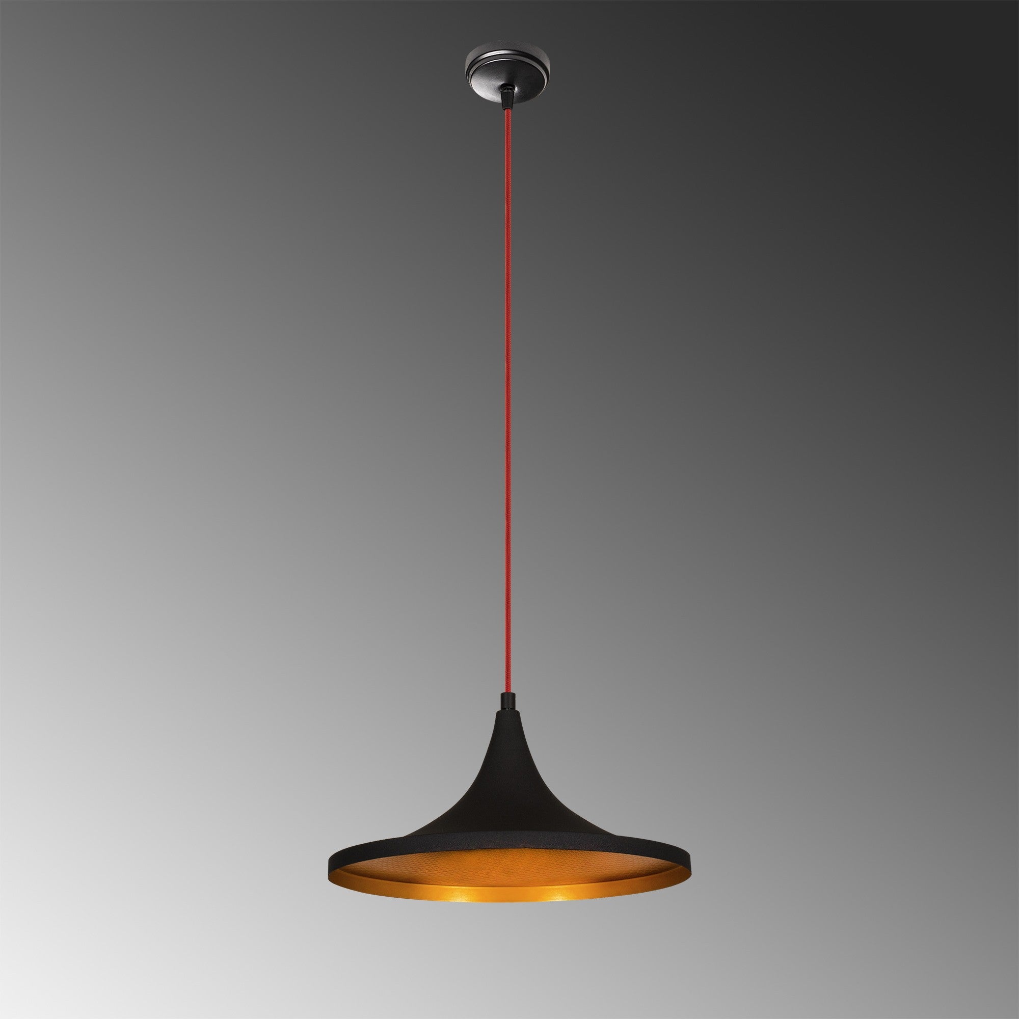 Candeeiro de Teto Escandinavo – 35 cm de Diâmetro, 117 cm de Altura – Preto e Vermelho – Metal