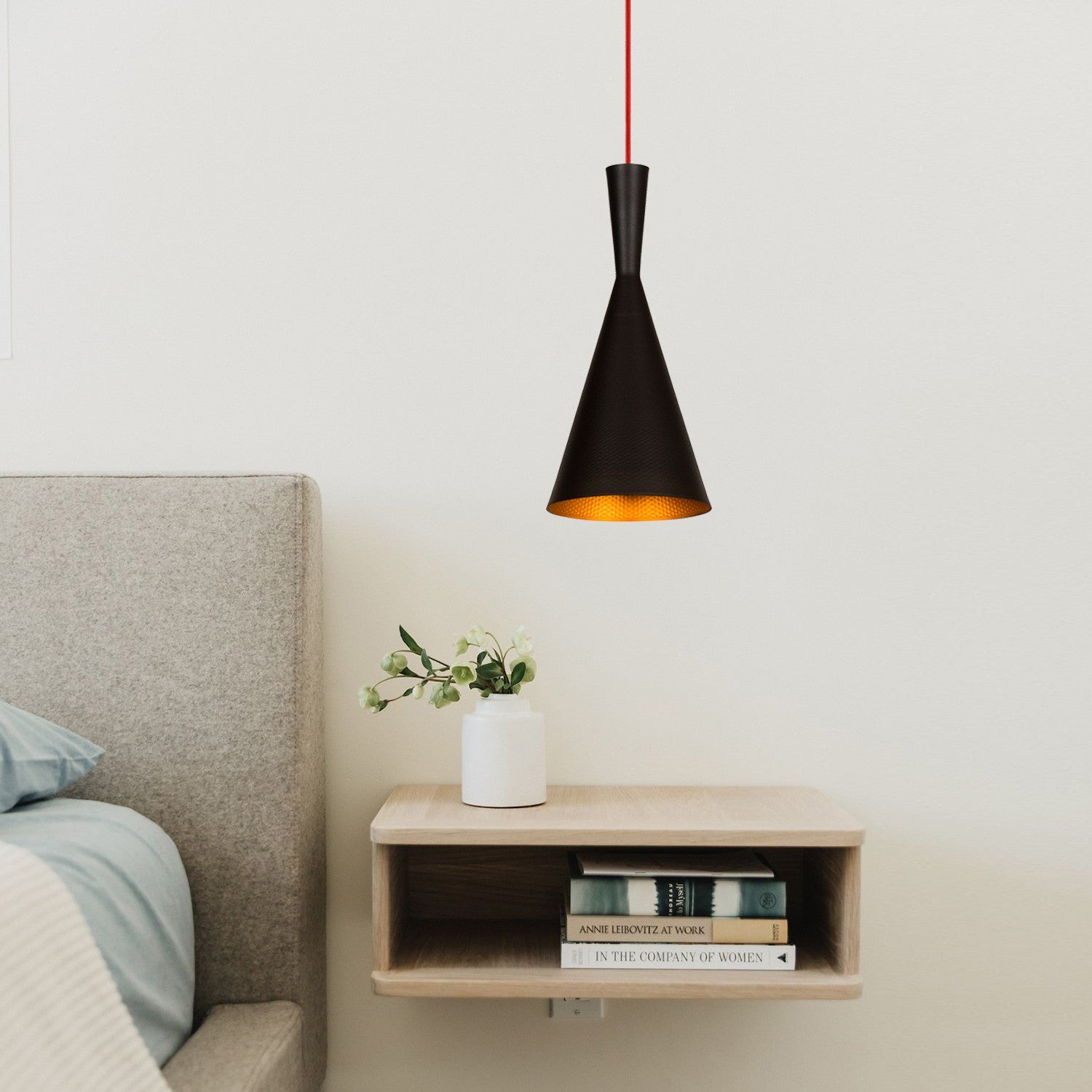 Candeeiro de Teto – 19 cm de Diâmetro – Preto e Vermelho – Ferro