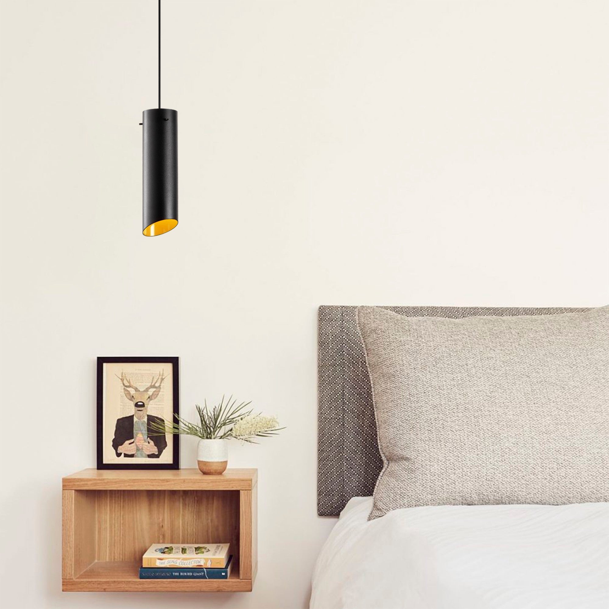 Candeeiro de Teto – 114 cm de Altura – Preto e Amarelo – Metal
