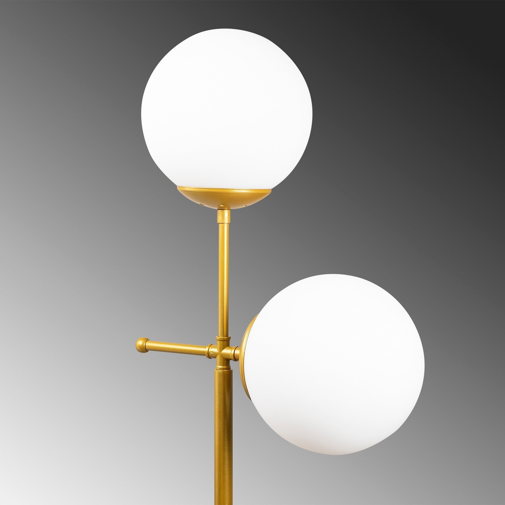 Candeeiro de Pé – 174 cm de Altura – Dourado – Metal