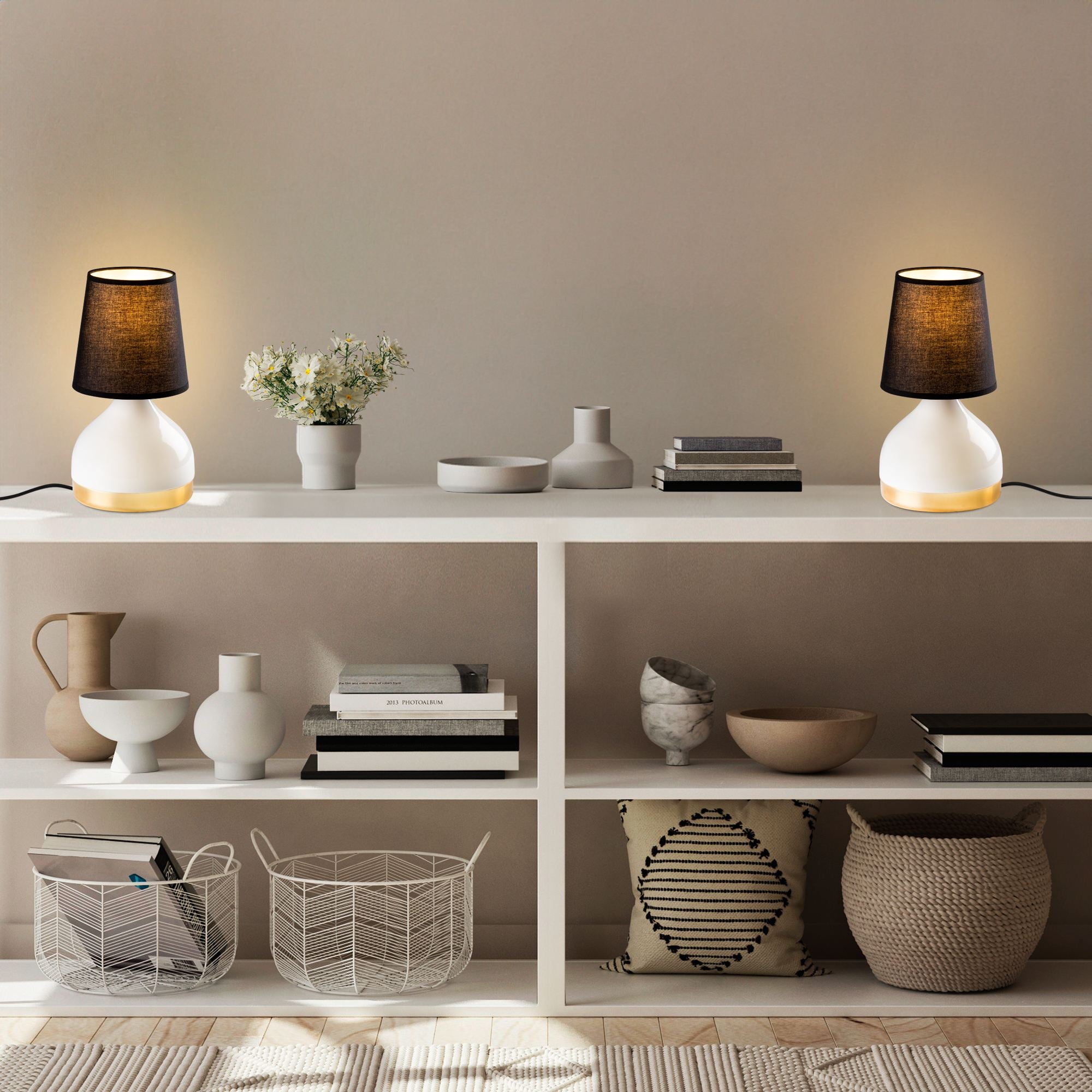 Conjunto de Candeeiros de Mesa – 17 x 17 x 33 cm – Branco, Preto – Metal
