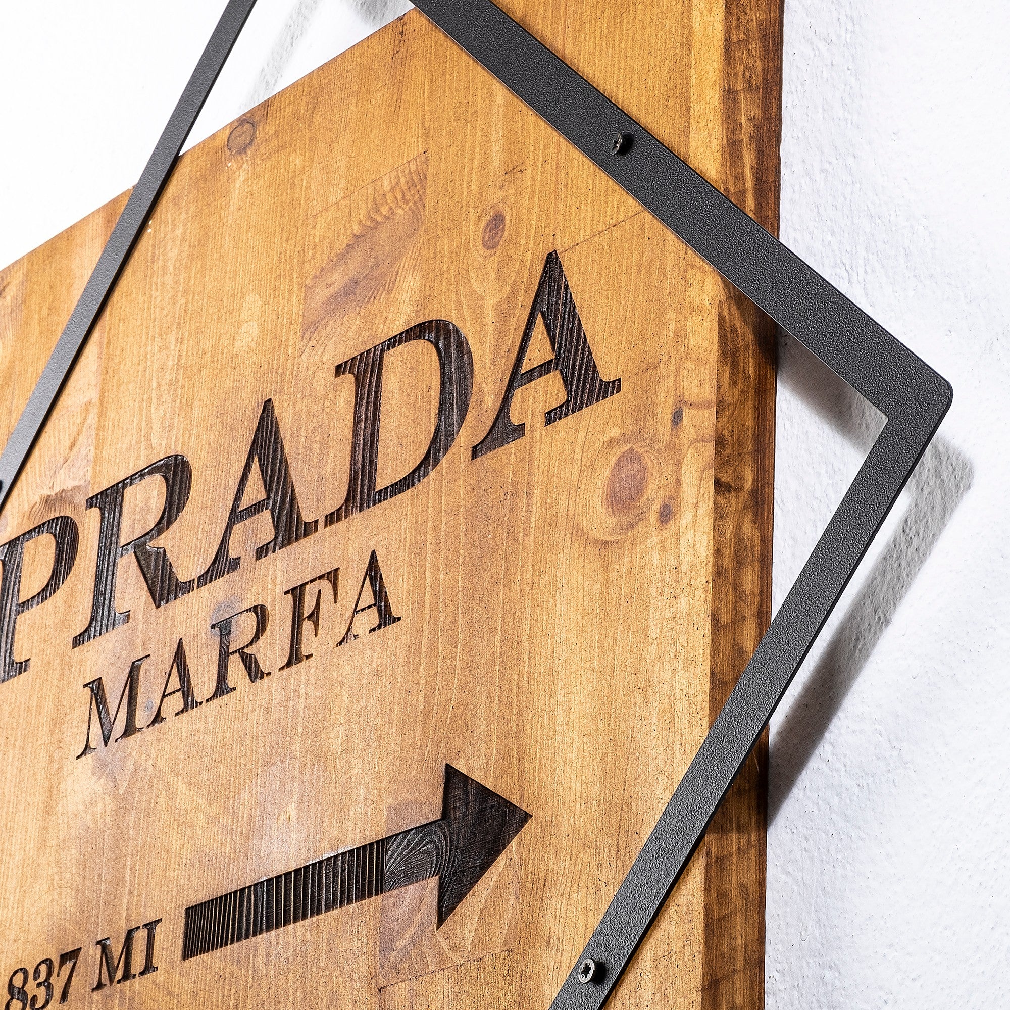 Acessório Decorativo de Parede – 54 x 54 cm – Nogueira e preto – Madeira e metal