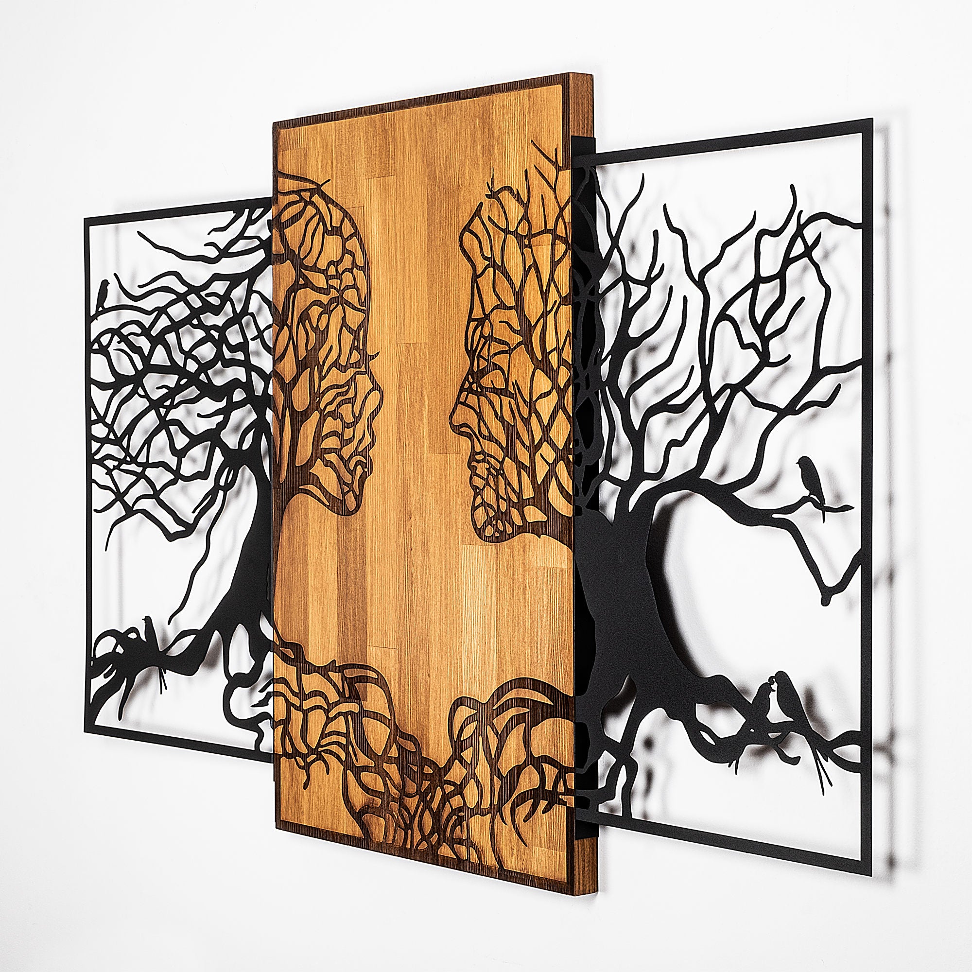Acessório Decorativo de Parede – 125 x 3 x 79 cm – Preto e Nogueira – 50% Madeira e 50% Metal