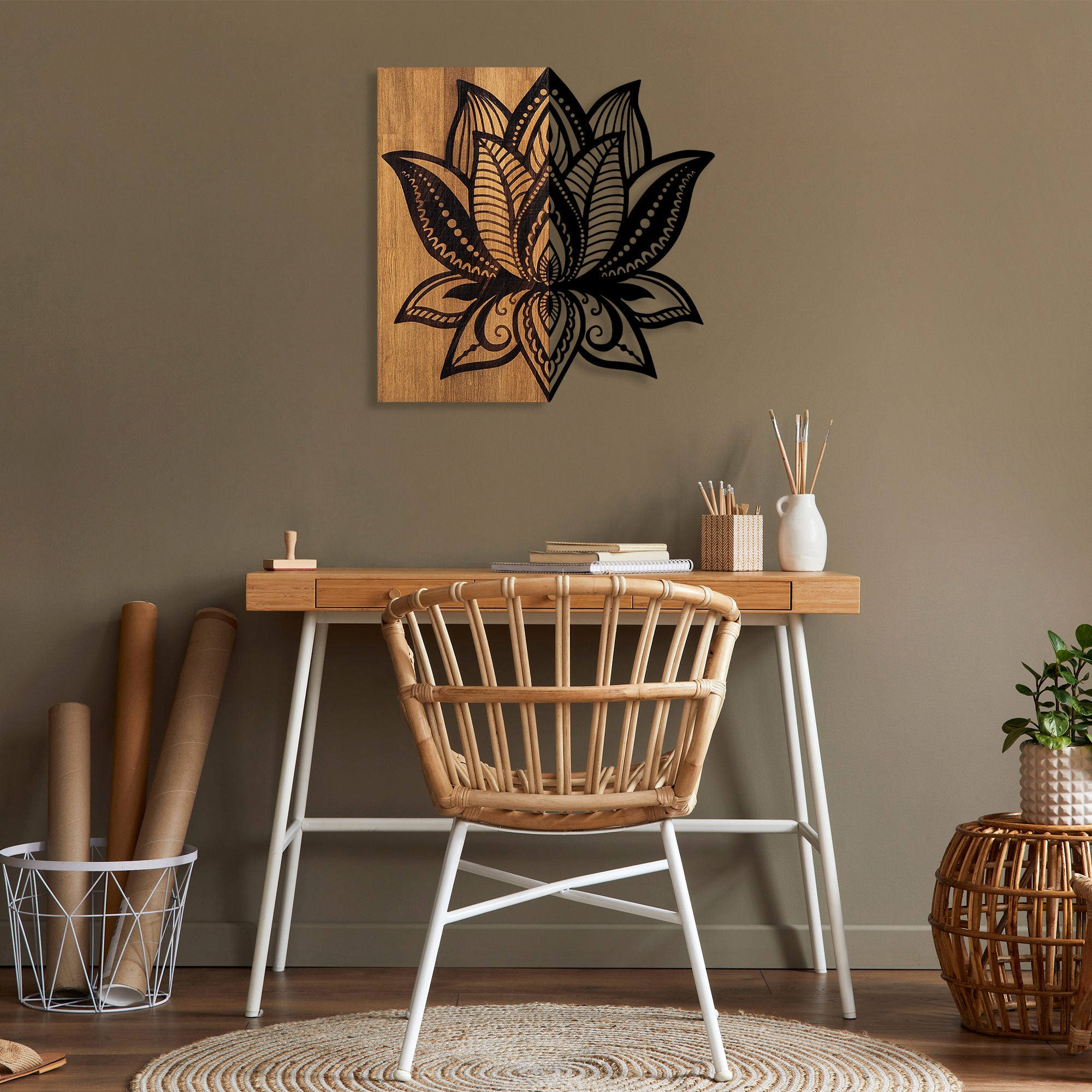 Acessório Decorativo de Parede em Madeira e Metal – 58 x 59 cm – Noz e Preto