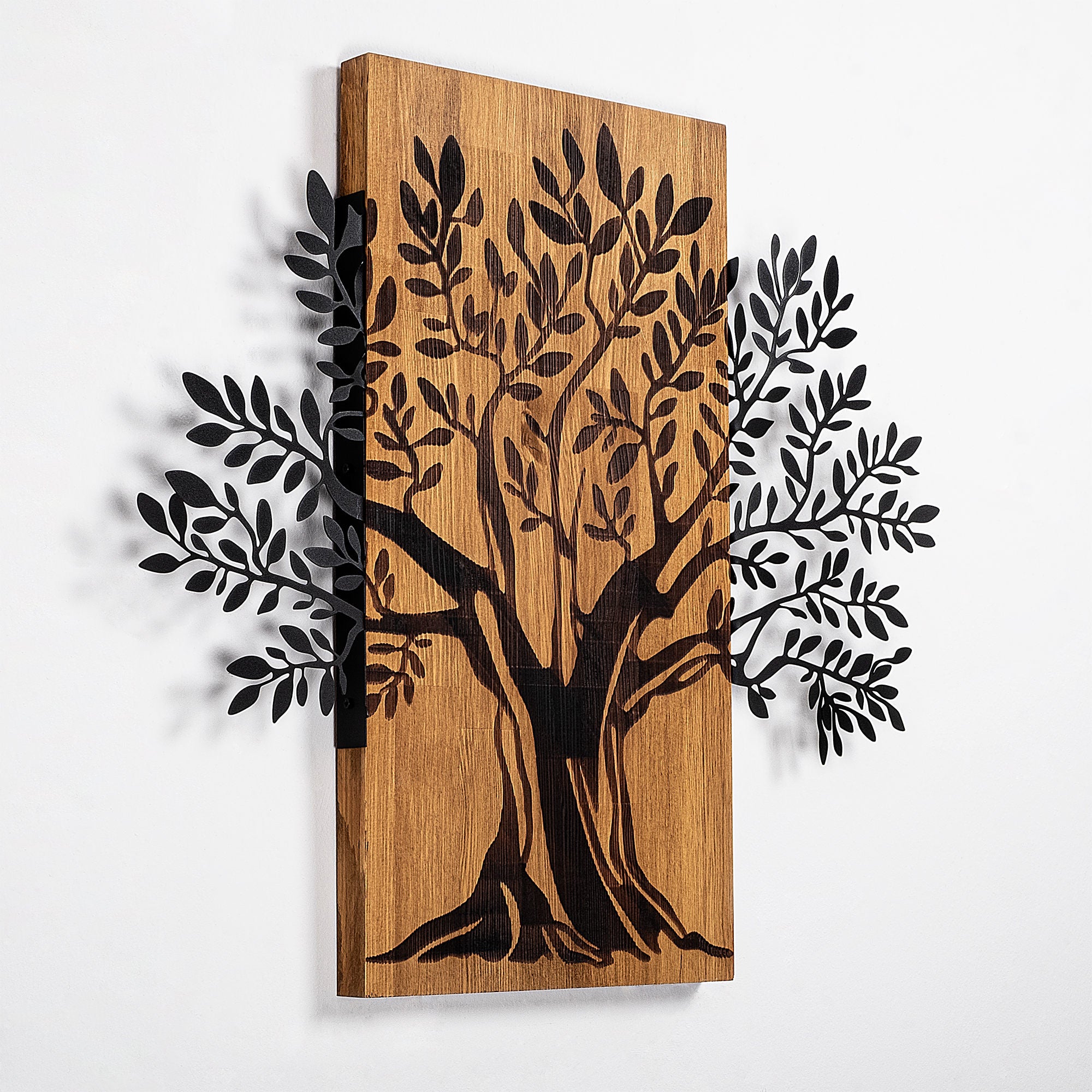 Acessório Decorativo de Parede – 58 x 65 cm – Nogueira e Preto – Madeira e Metal