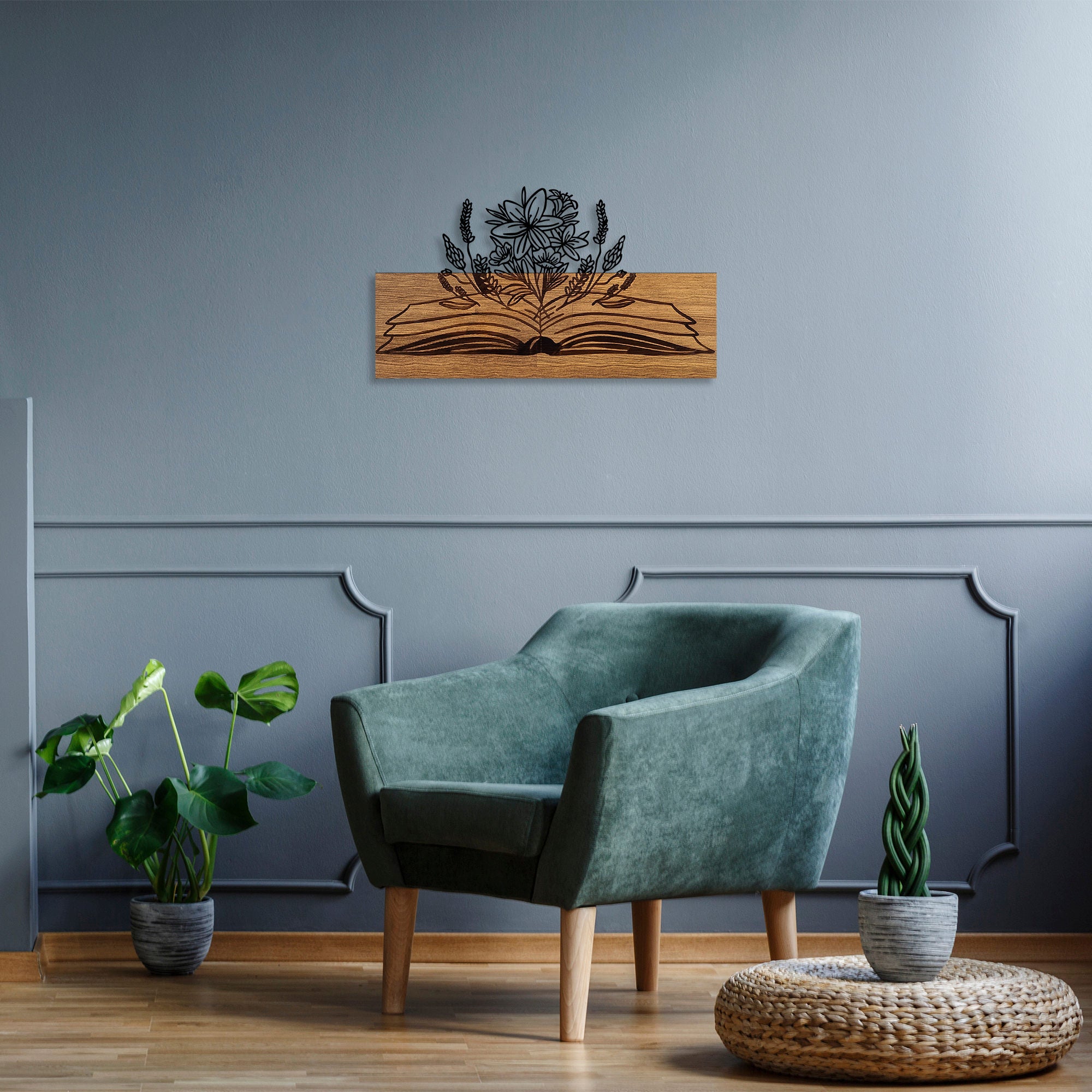 Acessório Decorativo de Parede – 33 x 58 cm – Nogueira e Preto – Madeira e Metal