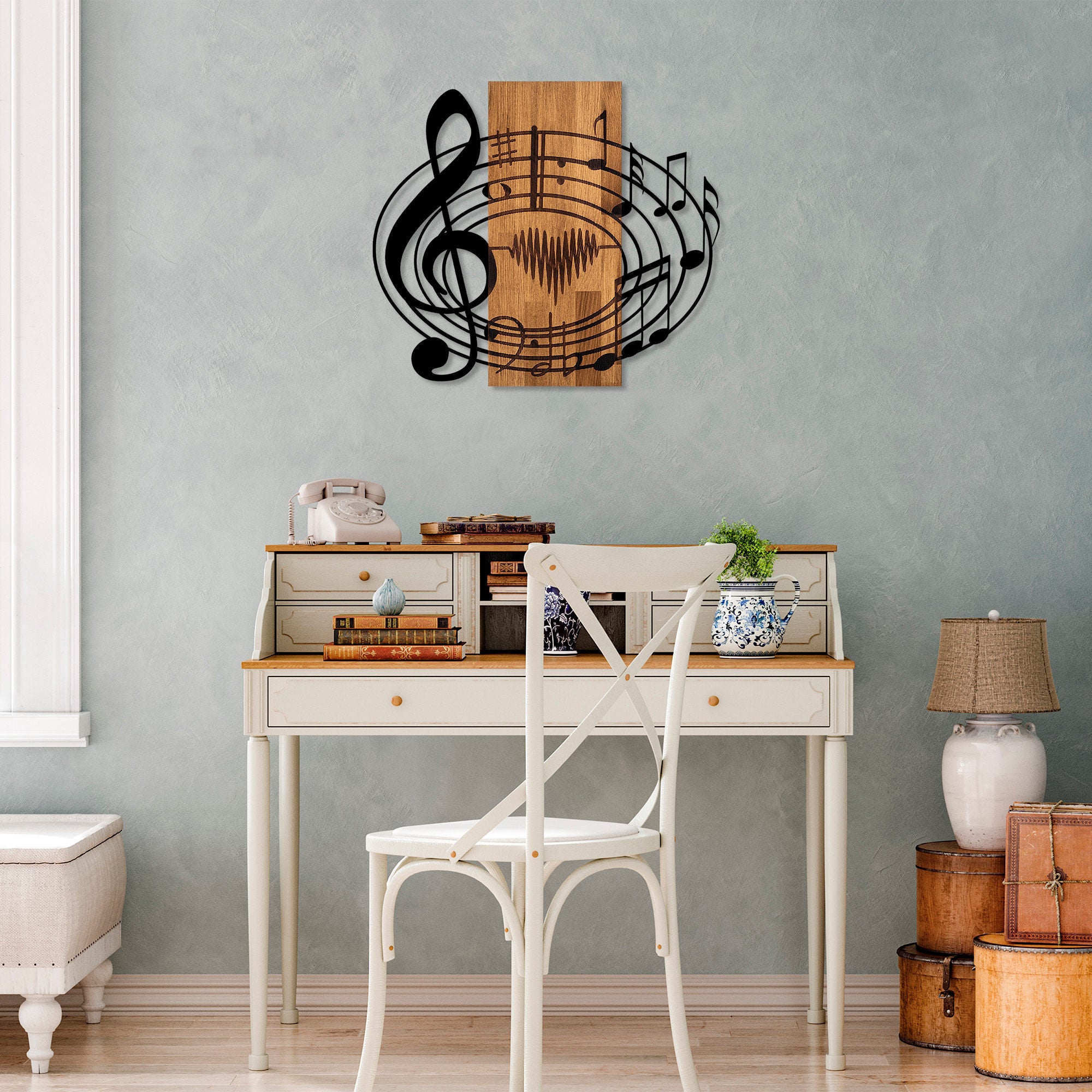 Acessório Decorativo de Parede – 58 x 67 cm – Nogueira e Preto – Madeira e Metal