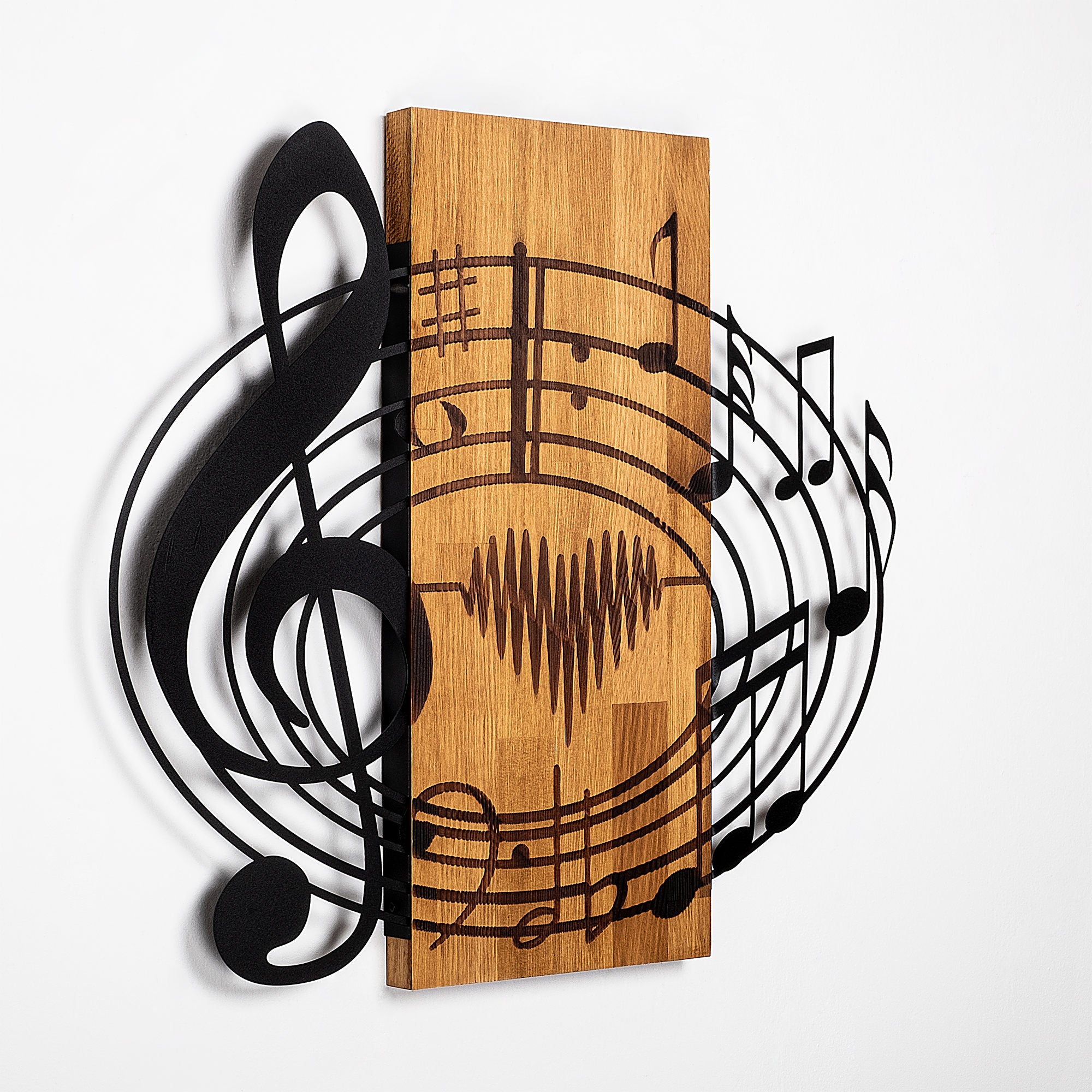 Acessório Decorativo de Parede – 58 x 67 cm – Nogueira e Preto – Madeira e Metal