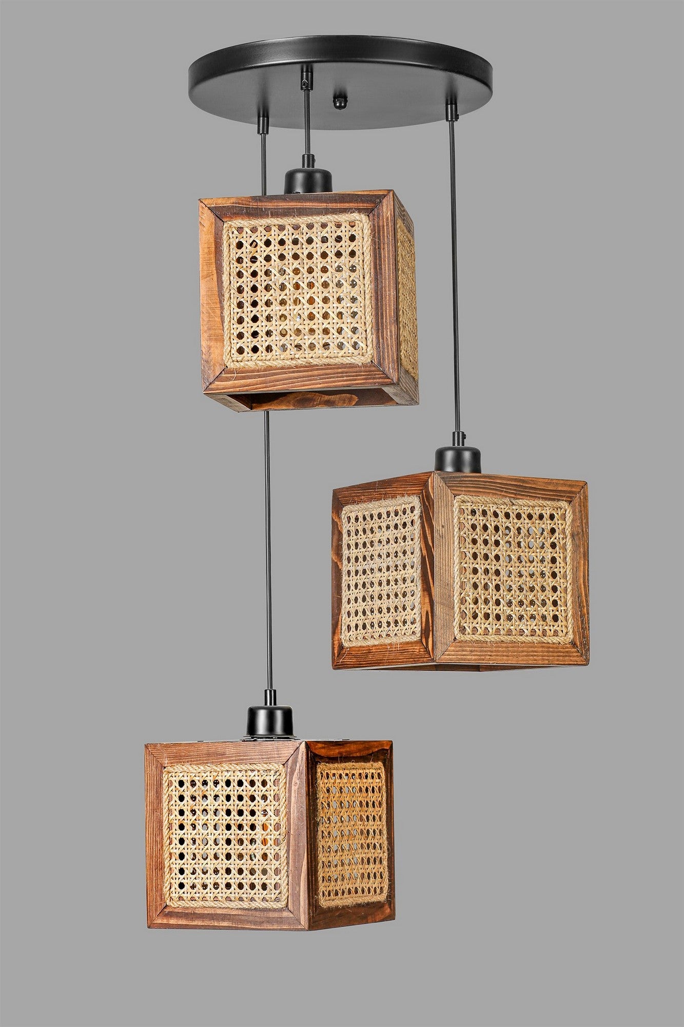 Candeeiro de Teto – 70 cm – Rattan e Nogueira – Madeira de Fir