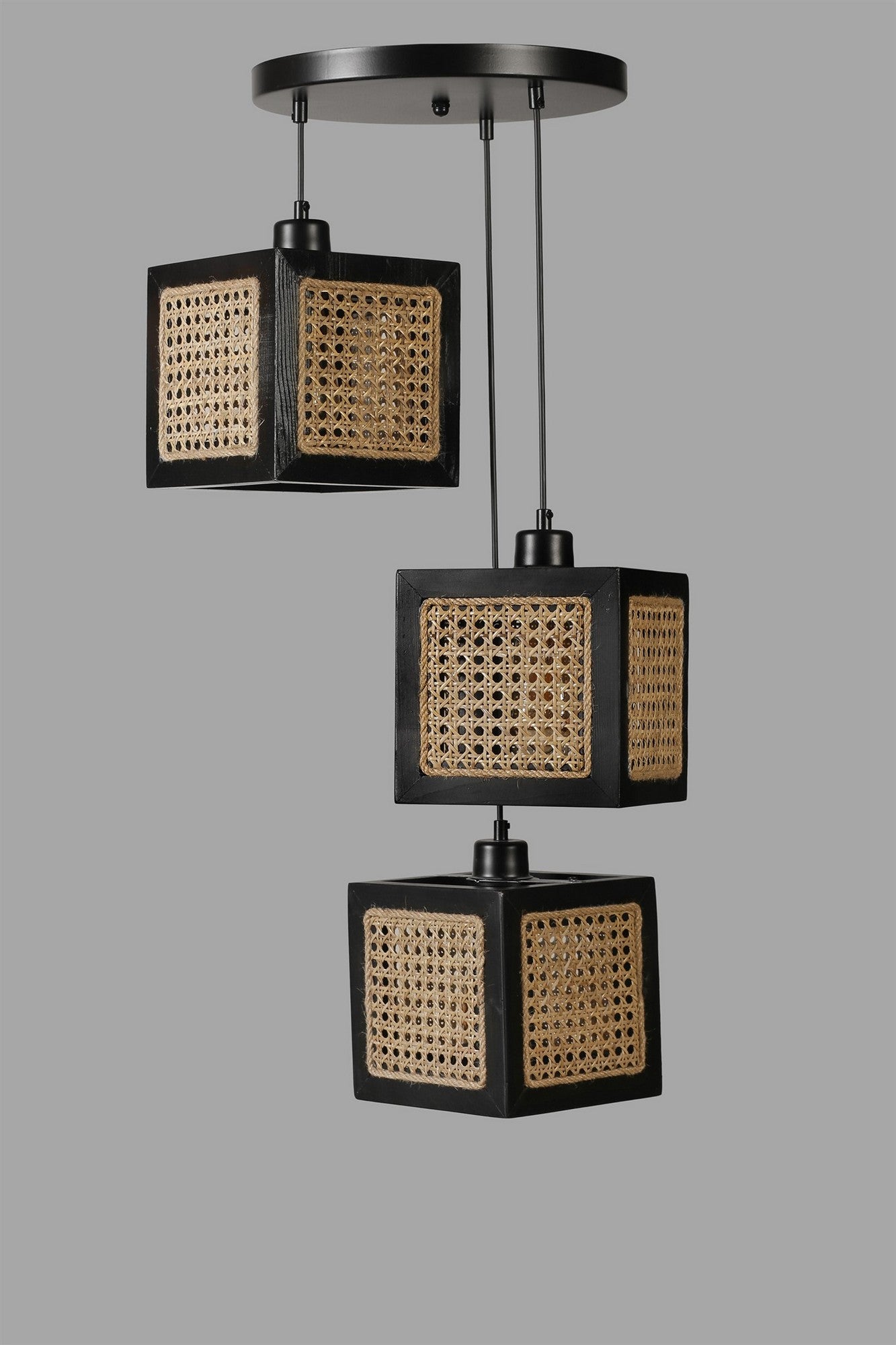 Candeeiro de Teto - 70 cm - Preto - Madeira e Rattan