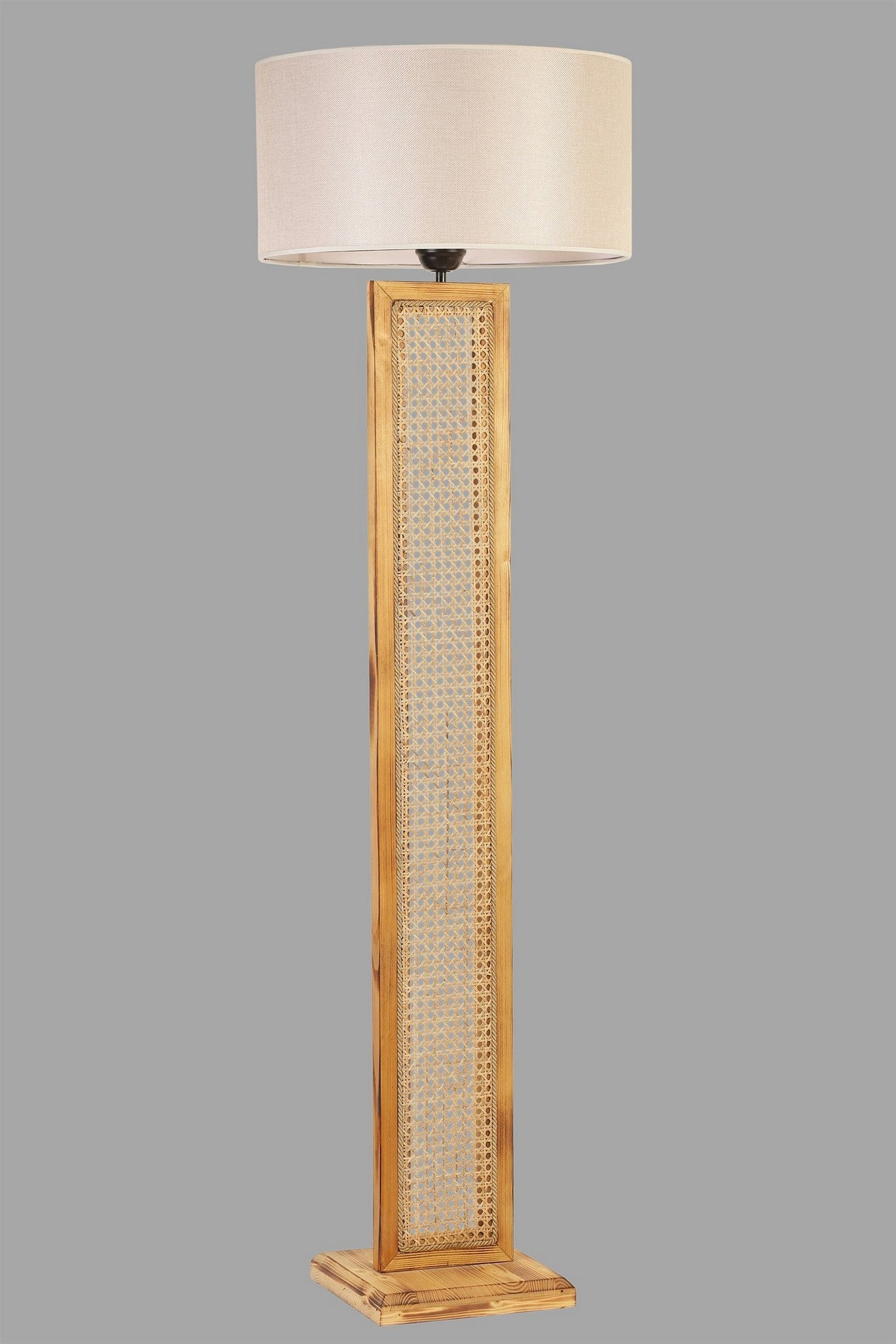 Candeeiro de Pé – 150 cm – Rattan – Madeira