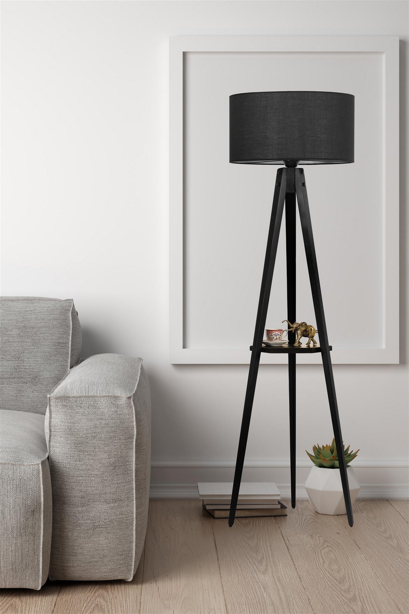 Candeeiro de Pé – 155 cm – Preto – Madeira