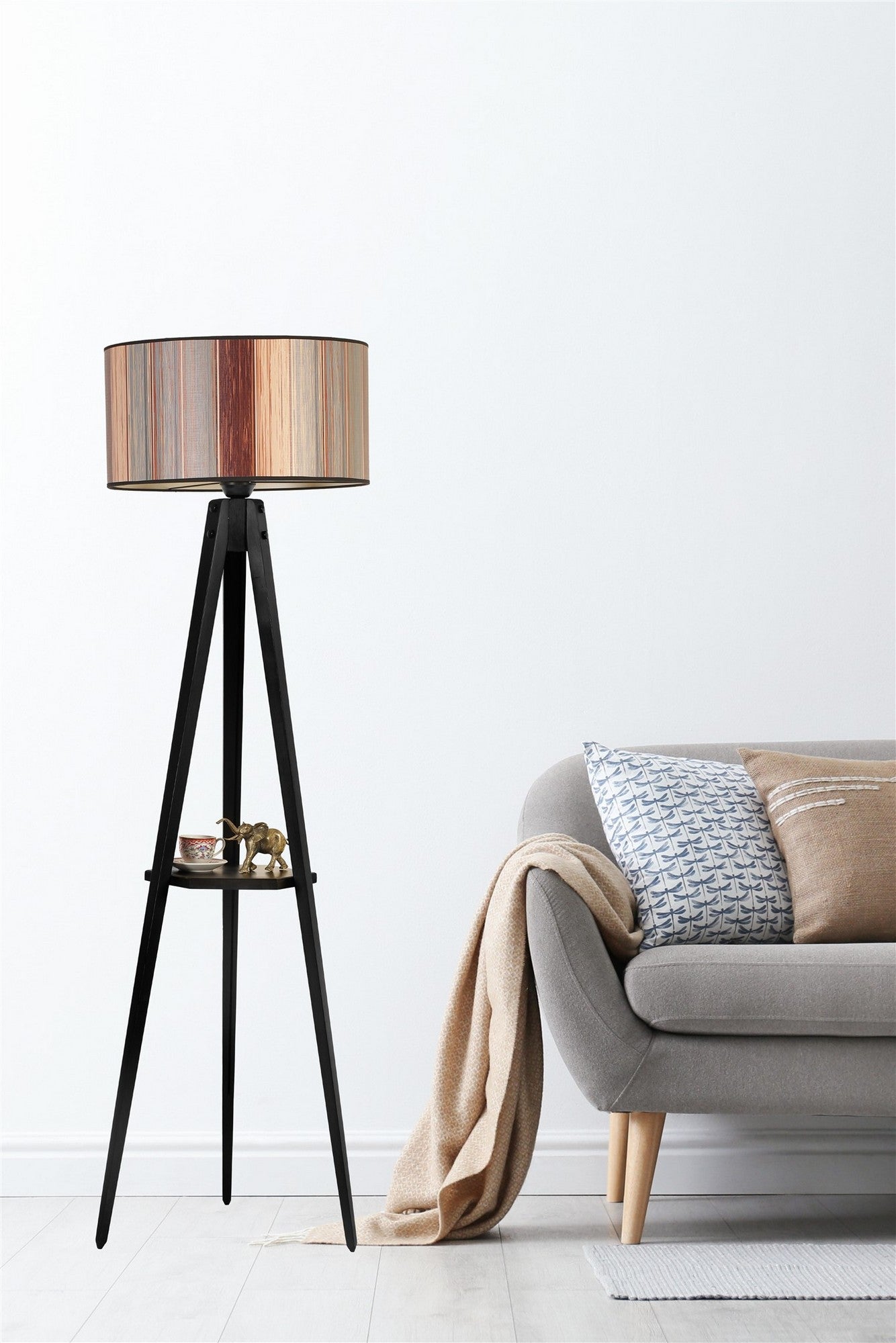 Candeeiro de Pé de Madeira – 155 cm – Multicolorido