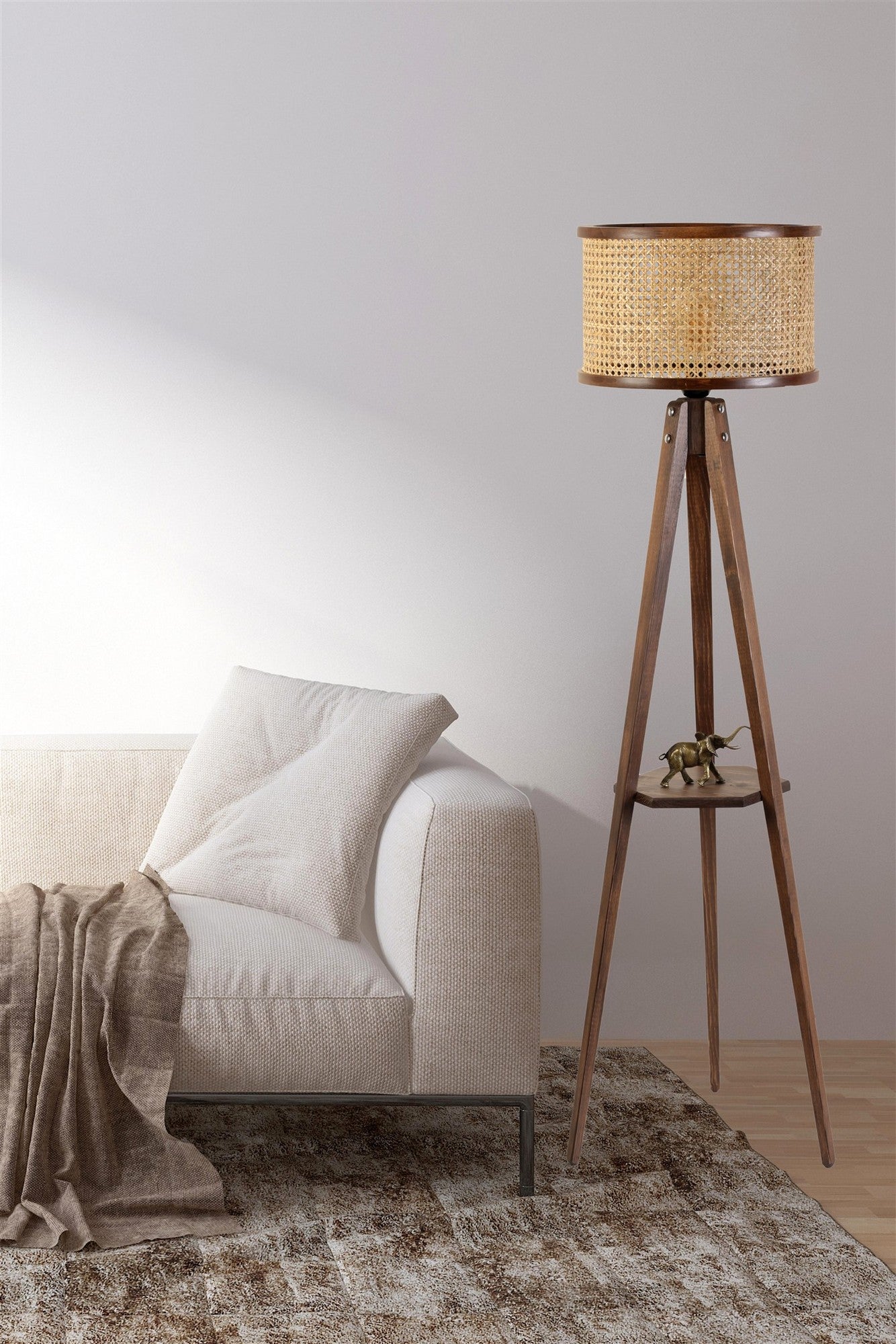 Candeeiro de Pé – 155 cm – Rattan e Noz – Madeira