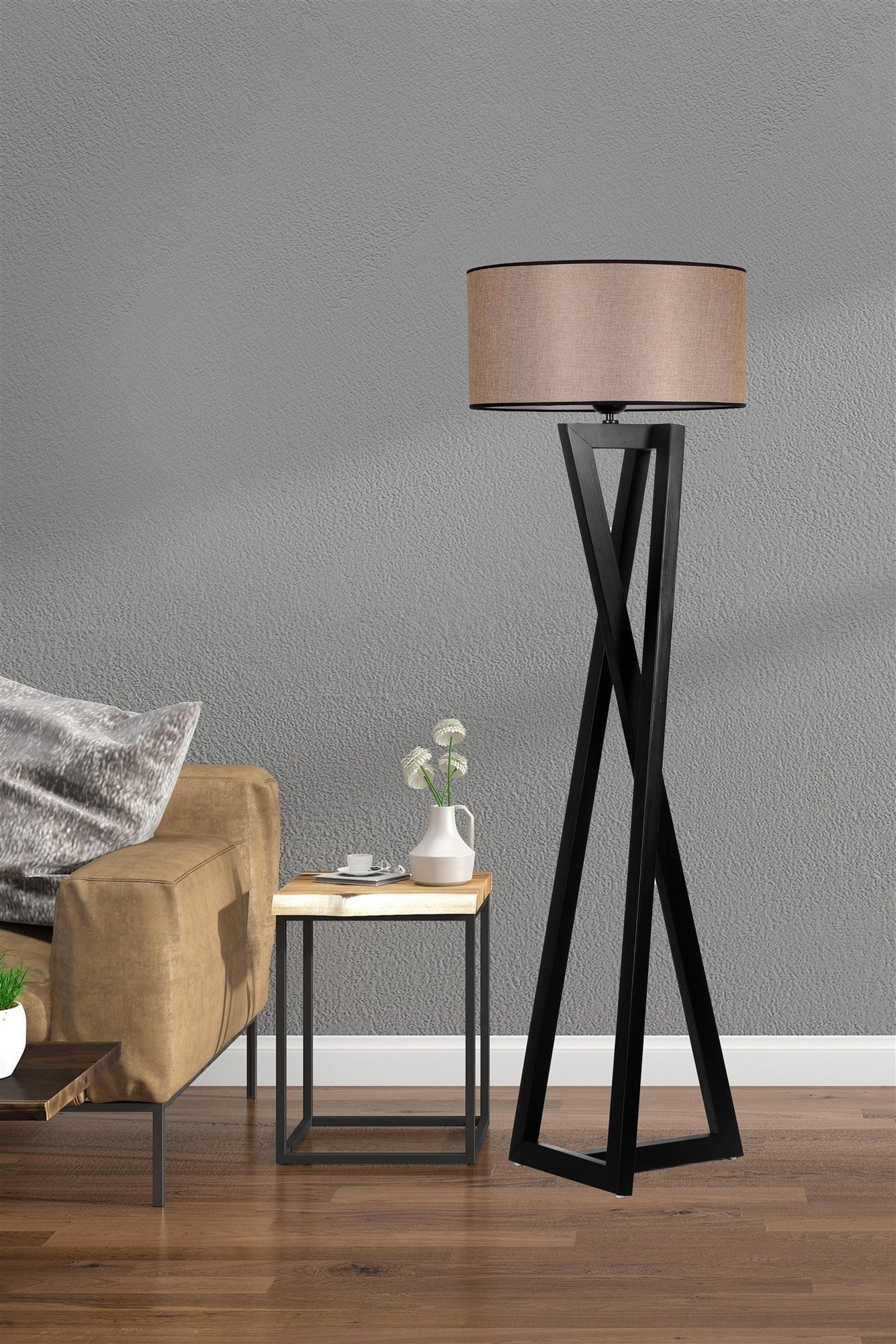Candeeiro de Pé – 150 cm – Preto e Noz – Madeira