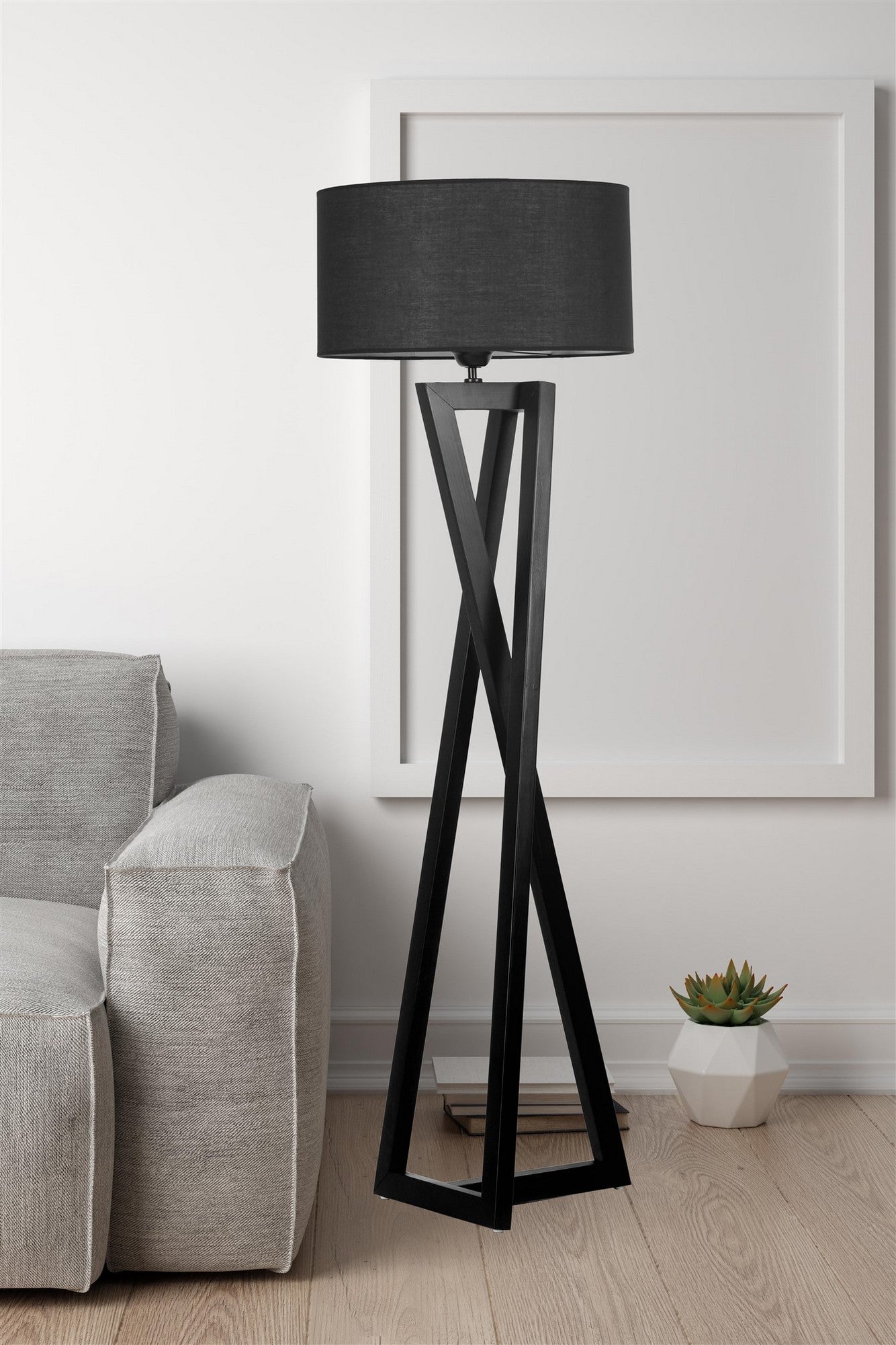 Candeeiro de Pé – 150 cm de Altura – Preto – Madeira e Metal