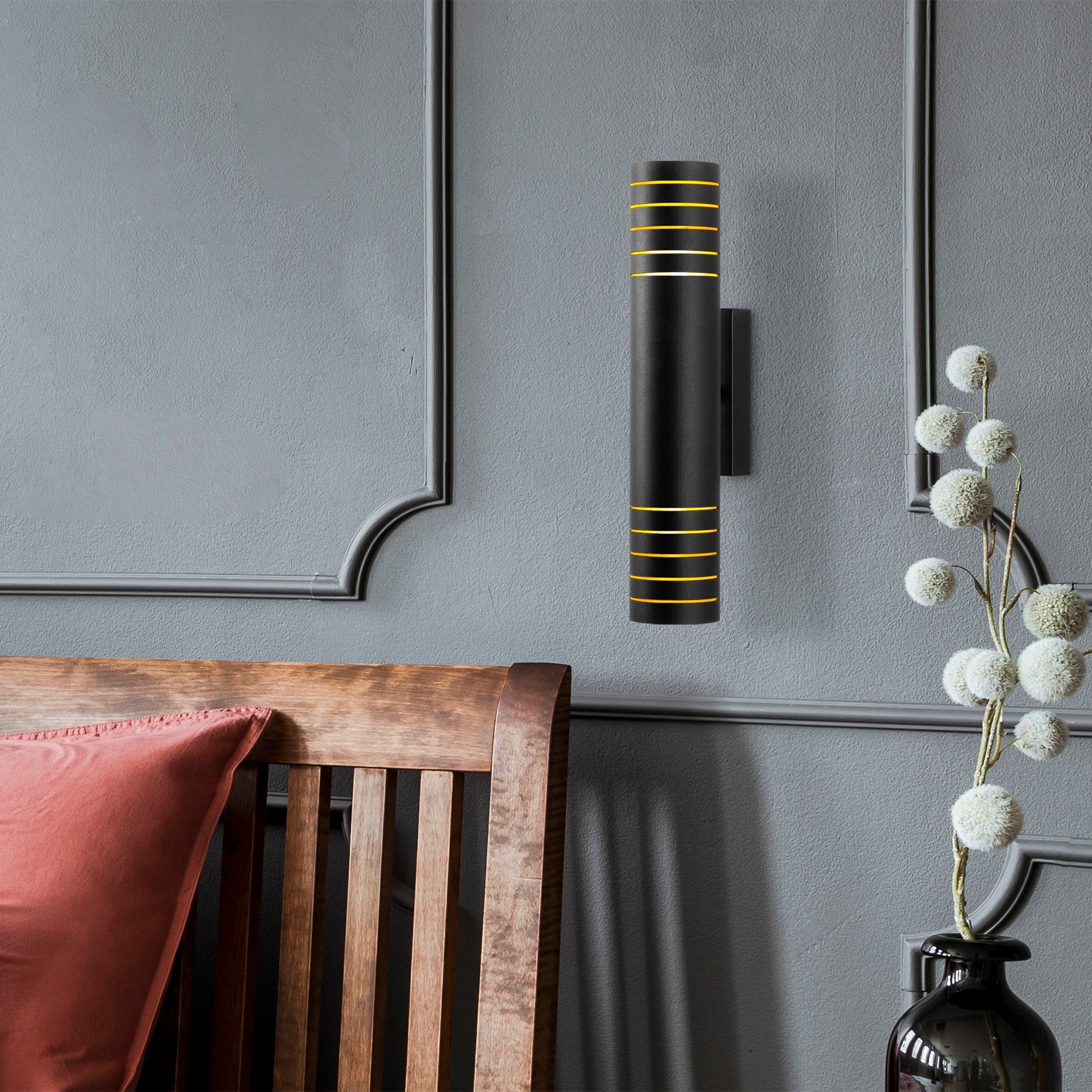 Candeeiro de Parede Moderna, Preta e Amarela, 8 x 12 x 40 cm | Corpo em Metal, IP20, 2 Soquetes G9 (Máx. 10 W) | Iluminação Elegante para Espaços Contemporâneos