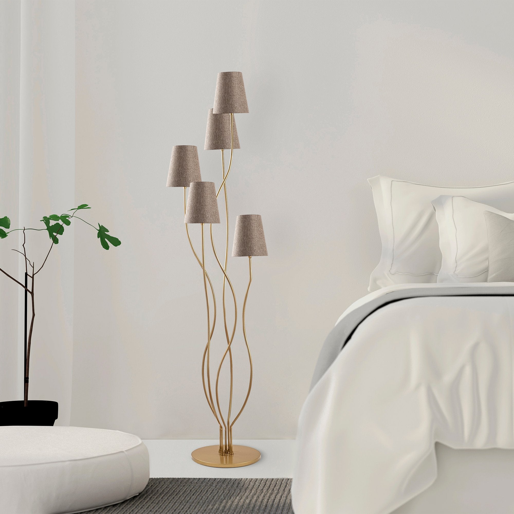 Candeeiro de Pé elegante com corpo de metal, dourado e bege, 44 x 44 x 160 cm | Base de tecido (14 cm de diâmetro, 16 cm de altura) | 5 soquetes E14, cabo de 200 cm | Design glamoroso