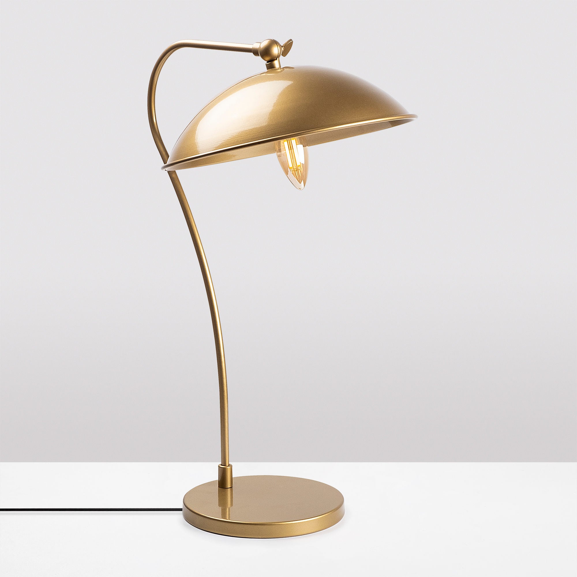Candeeiro de Mesa Elegante Dourada, Corpo em Metal, 35 x 27 x 50 cm | Soquete E14, Máx. 40 W | Design Escandinavo Moderno, Perfeito para Decoração Glamourosa