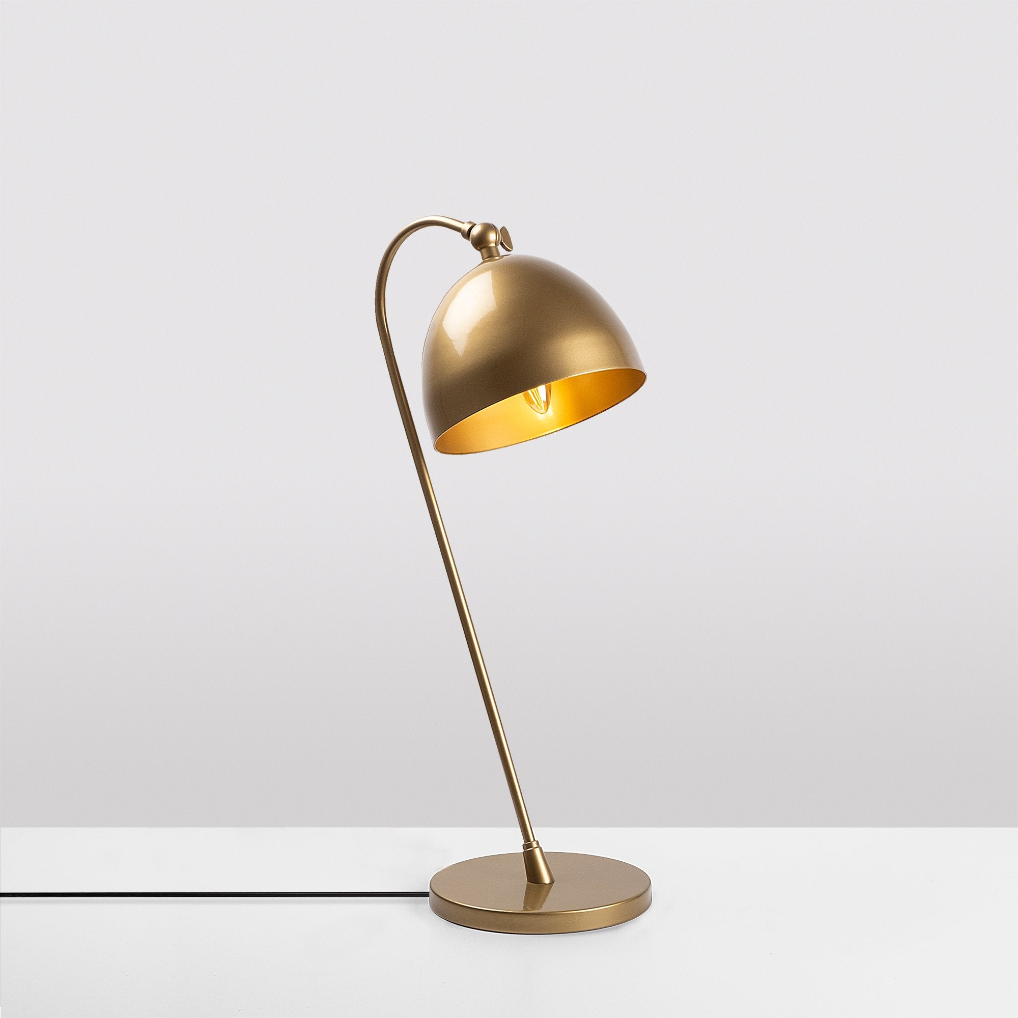 Candeeiro de Mesa Elegante Dourada, Corpo em Metal, 18 x 26 x 54 cm | Soquete E14, Potência Máxima de 40 W, Cabo de 200 cm | Design Escandinavo Moderno, Perfeito para Decoração de Casa