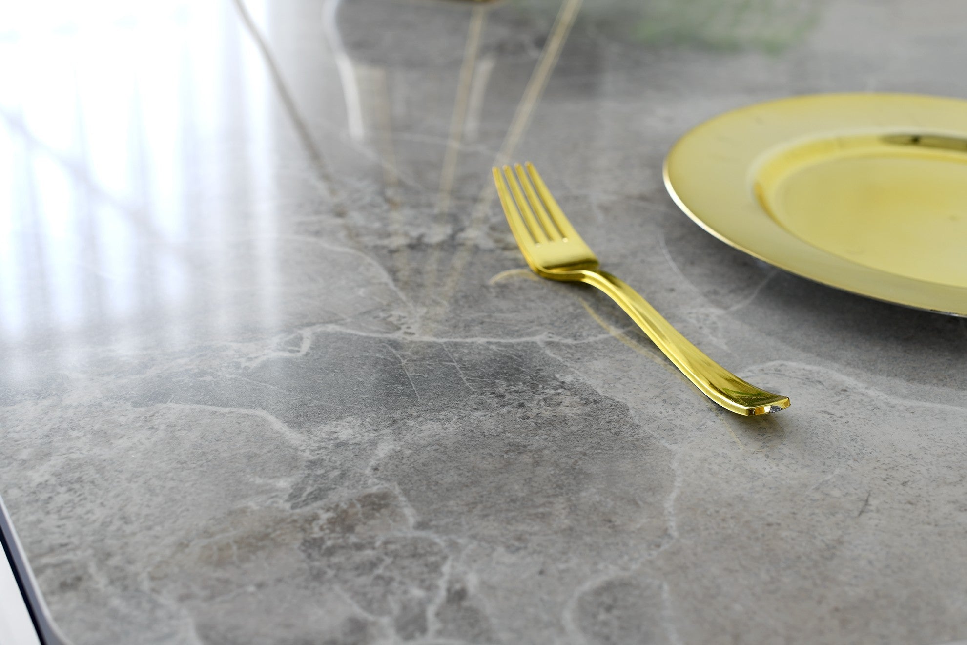 Mesa de jantar – 180 cm x 77 cm x 90 cm – Multicolorido – MDF